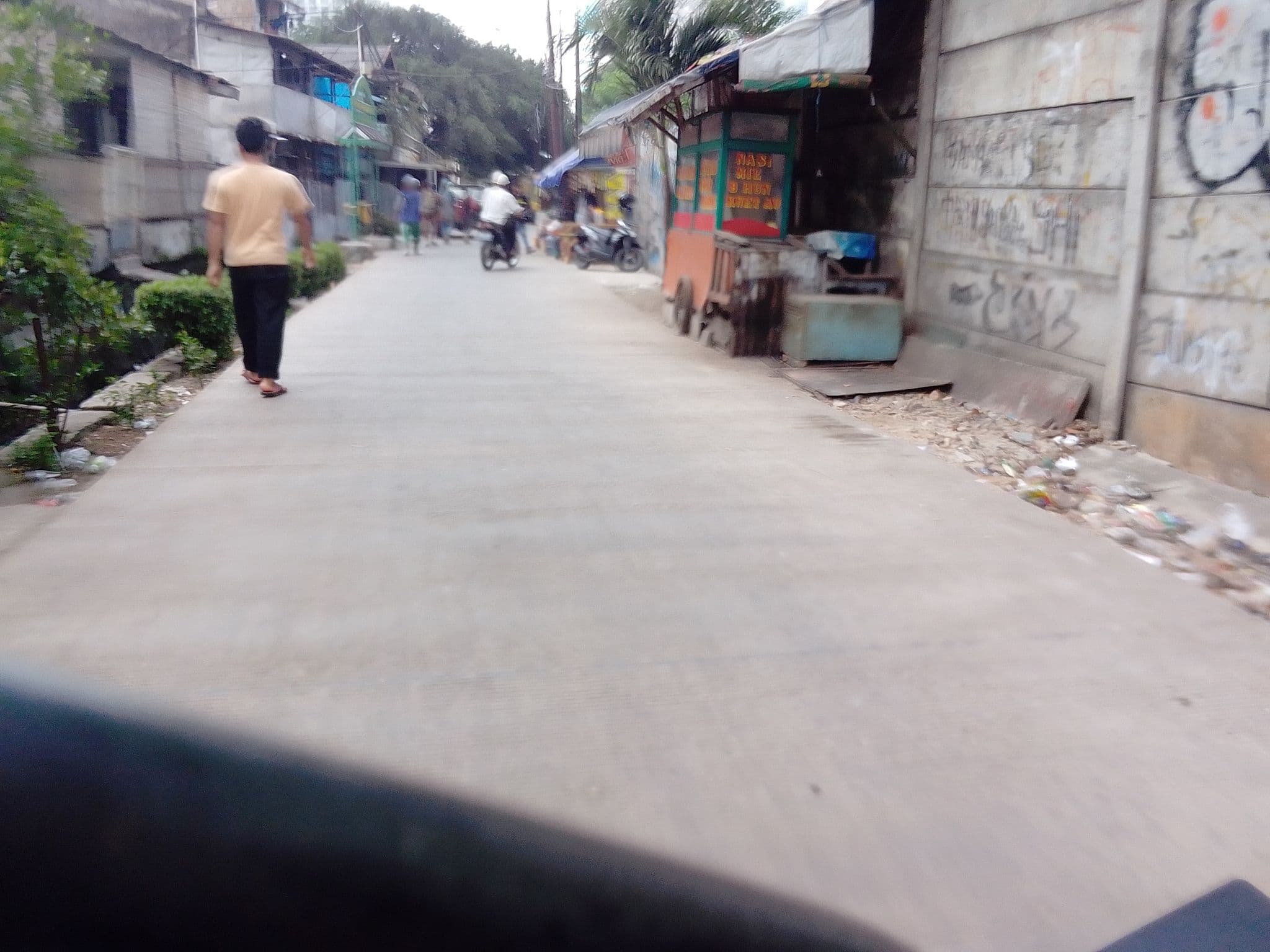 Street view near Alam Bawah Sadarku, Jakarta — © hafiedsh22 (CC BY-SA · Mapillary)