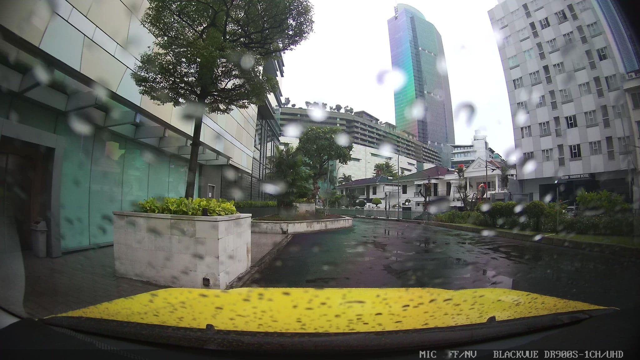 Street view near Data Center Integrasi ( '' DCI '' ), Jakarta — © Kaart---FRONT (CC BY-SA · Mapillary)