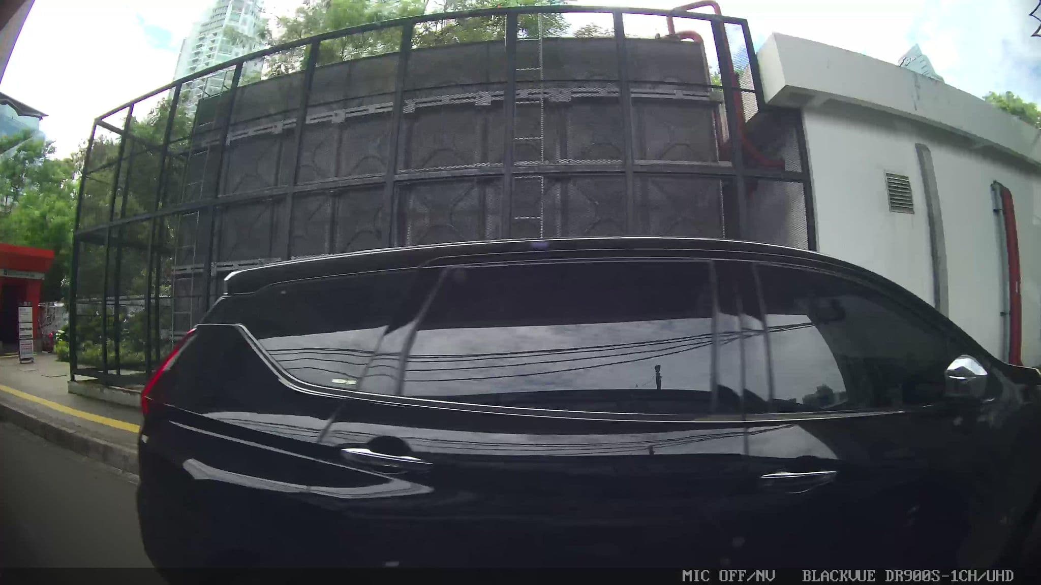Street view near SanGria Resort and Spa, Jakarta — © Kaart---LEFT (CC BY-SA · Mapillary)