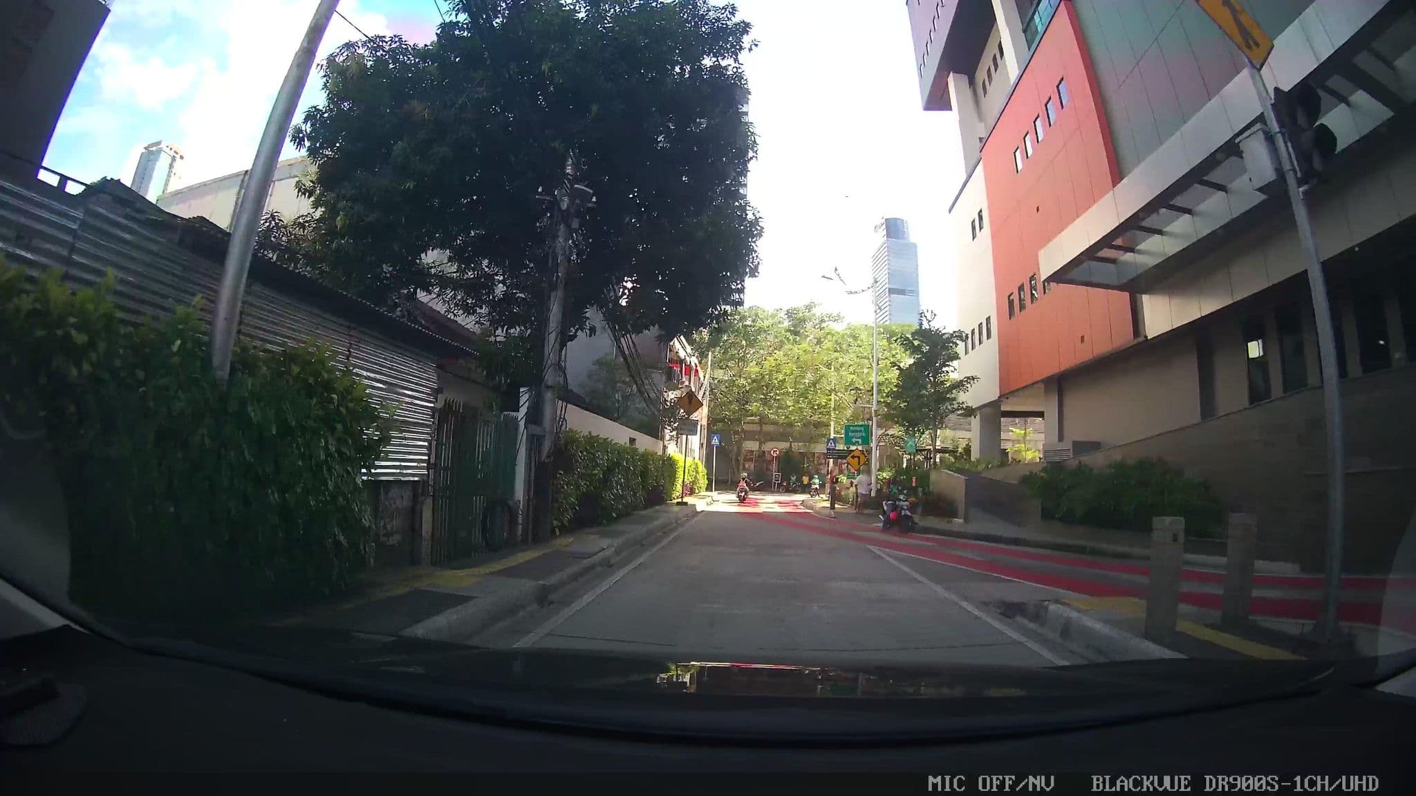 Street view near G Hotel by Syariah Building, Jakarta — © Kaart---FRONT (CC BY-SA · Mapillary)