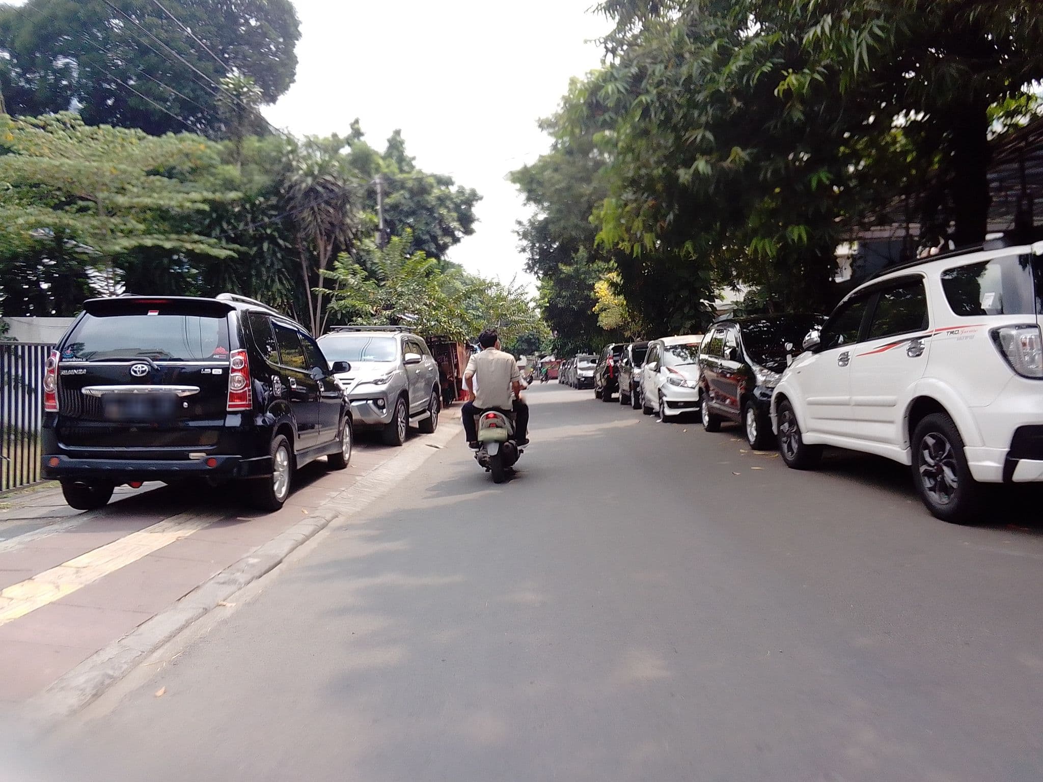 Street view near shangri-la hotel lantai 3, Jakarta — © hafiedsh22 (CC BY-SA · Mapillary)