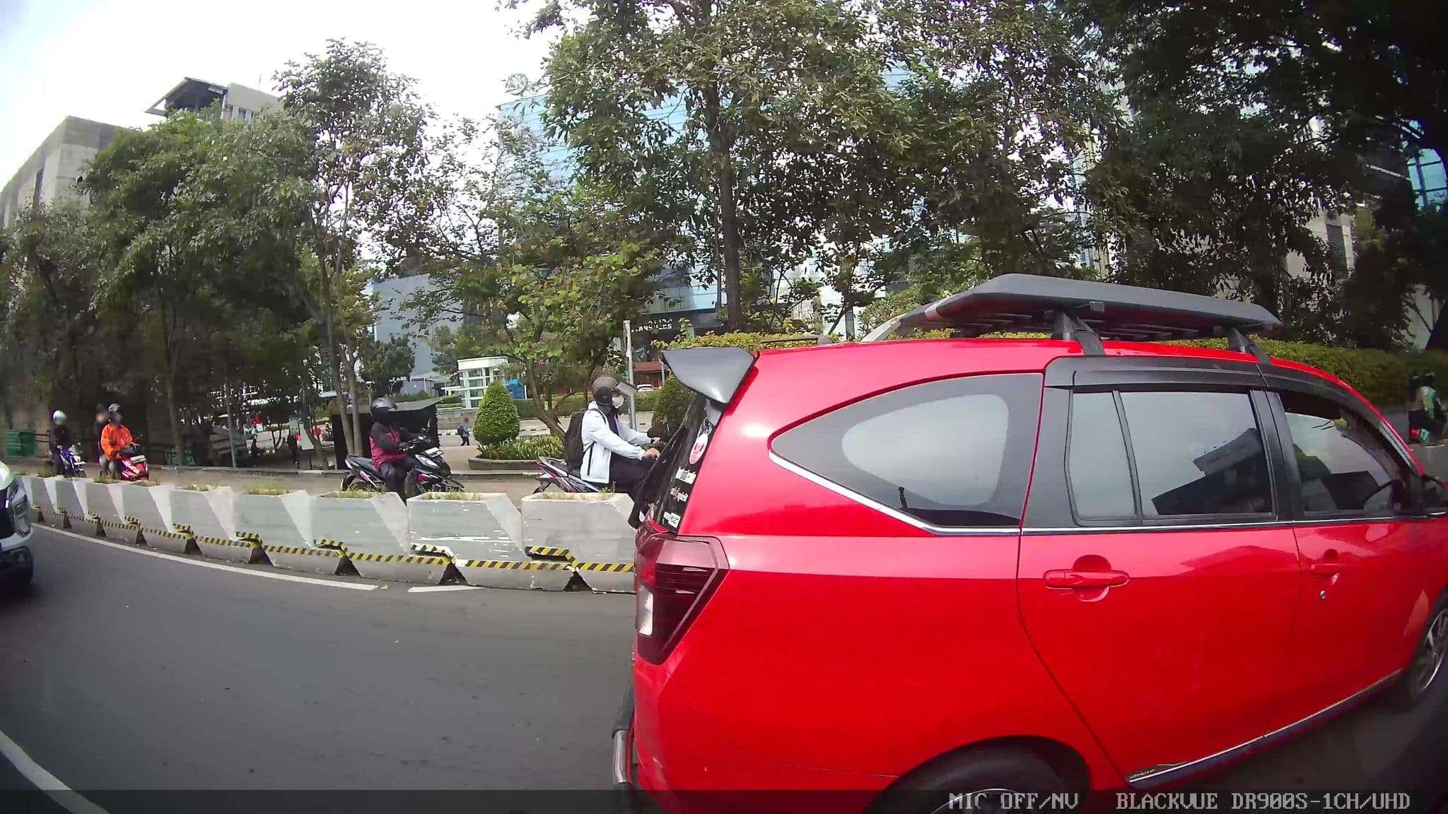 Street view near All Seasons Hotel Jakarta, Jakarta — © Kaart---LEFT (CC BY-SA · Mapillary)