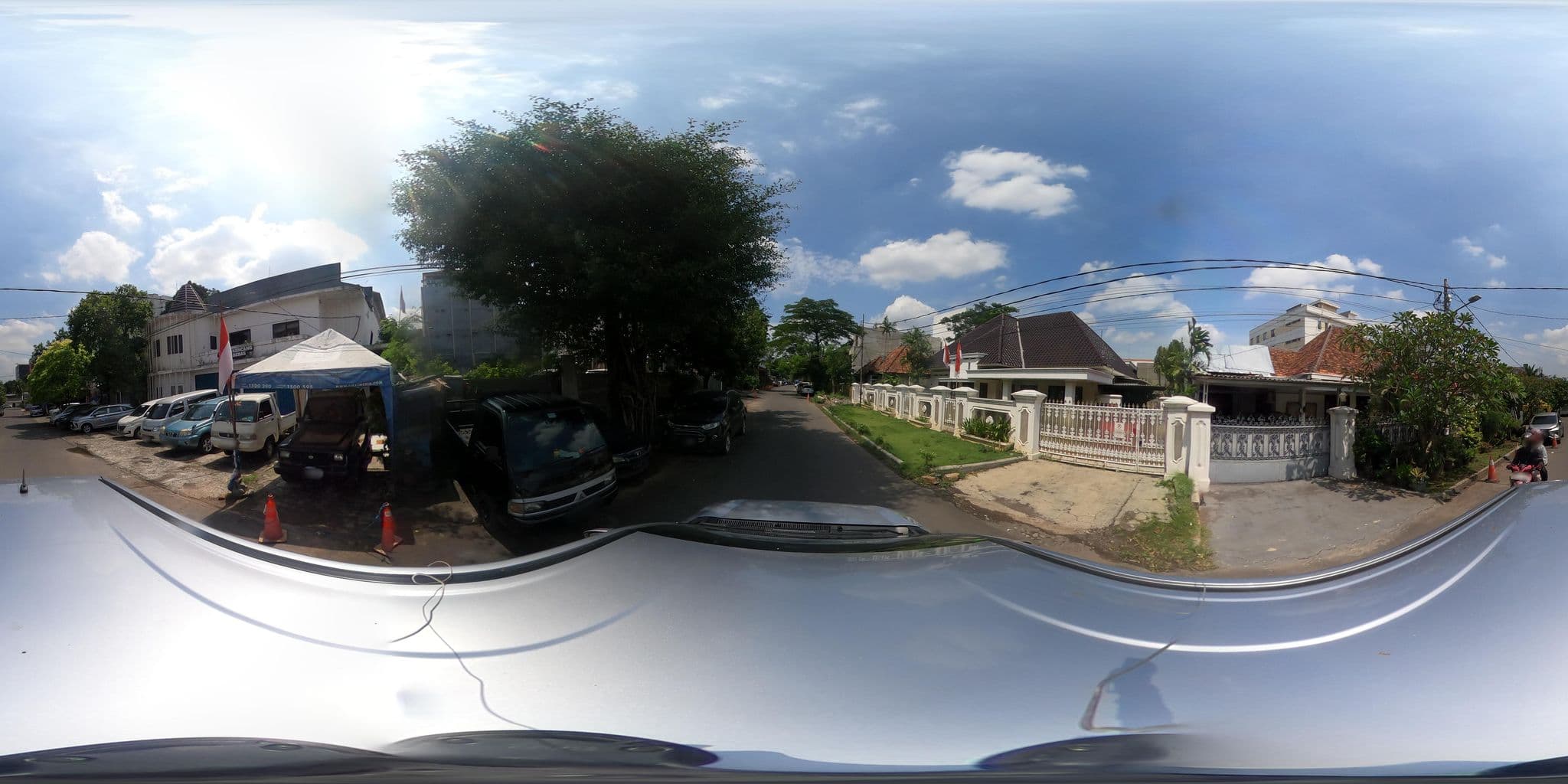 Street view near Hotel Sentra Banyuwangi, Jakarta — © Kaart---360 (CC BY-SA · Mapillary)
