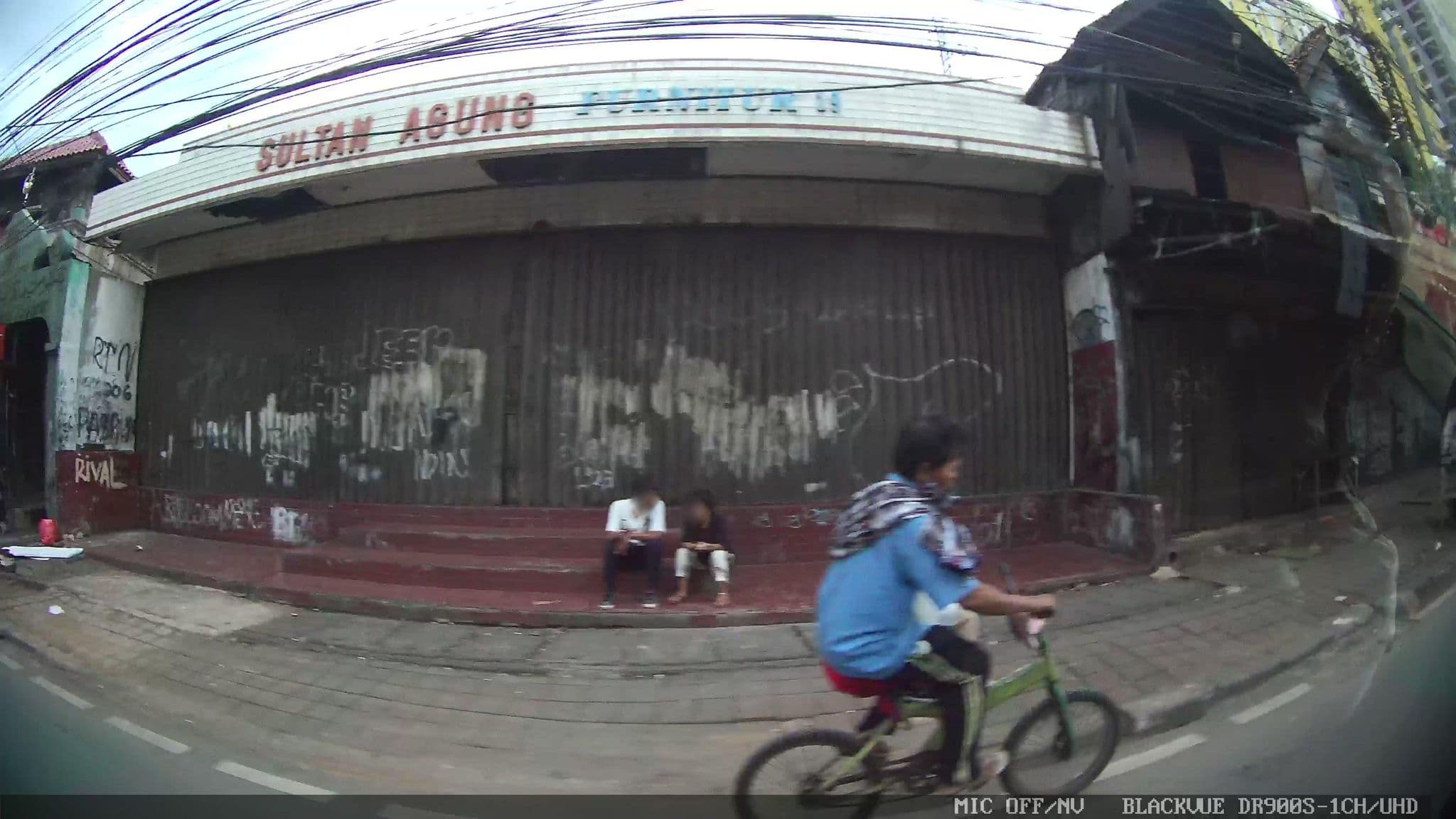 Street view near Bunderan Hotel Indonesia, Jakarta — © Kaart---LEFT (CC BY-SA · Mapillary)