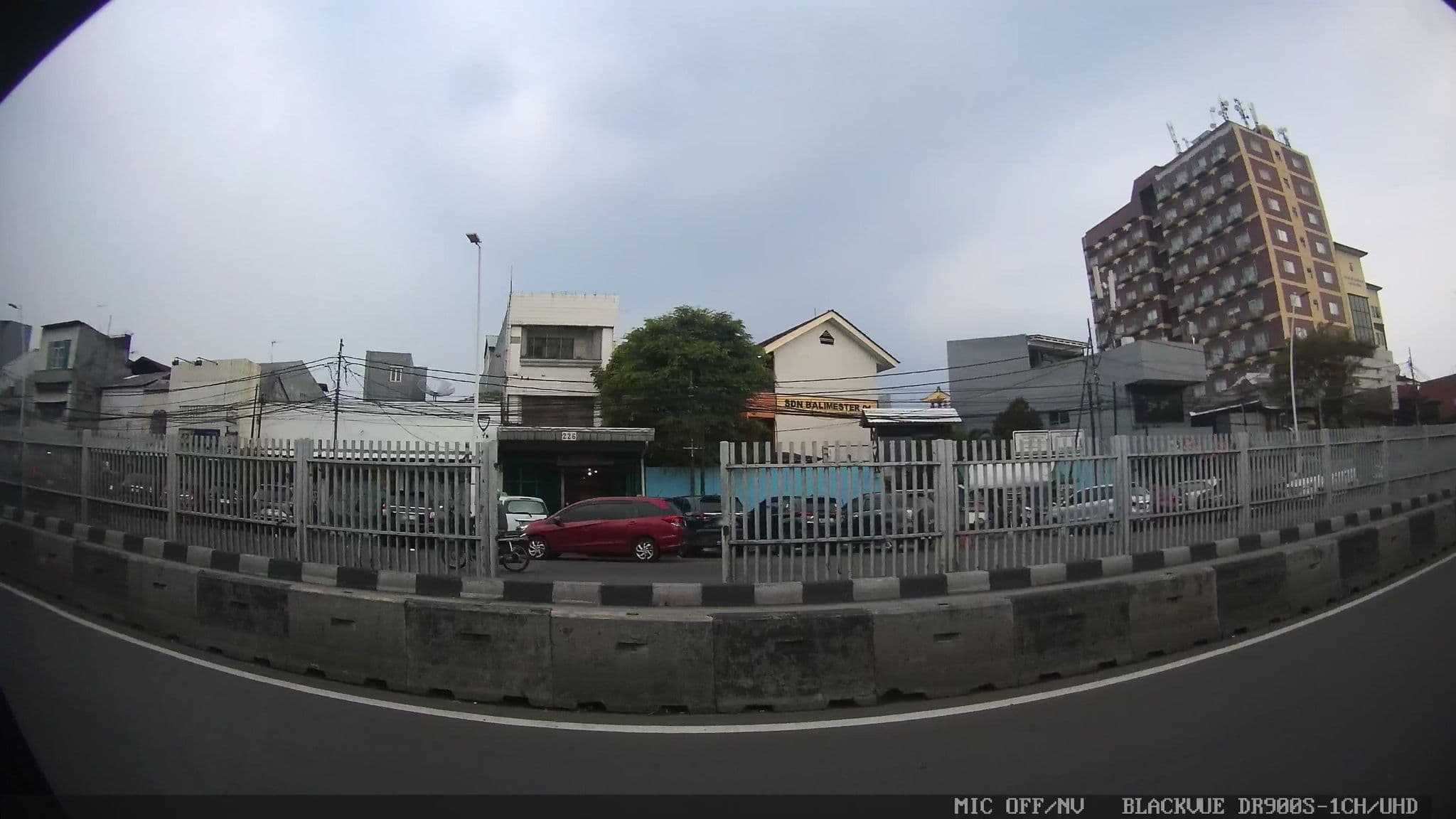 Street view near Alia Matraman Hotel, Jakarta — © Kaart---RIGHT (CC BY-SA · Mapillary)