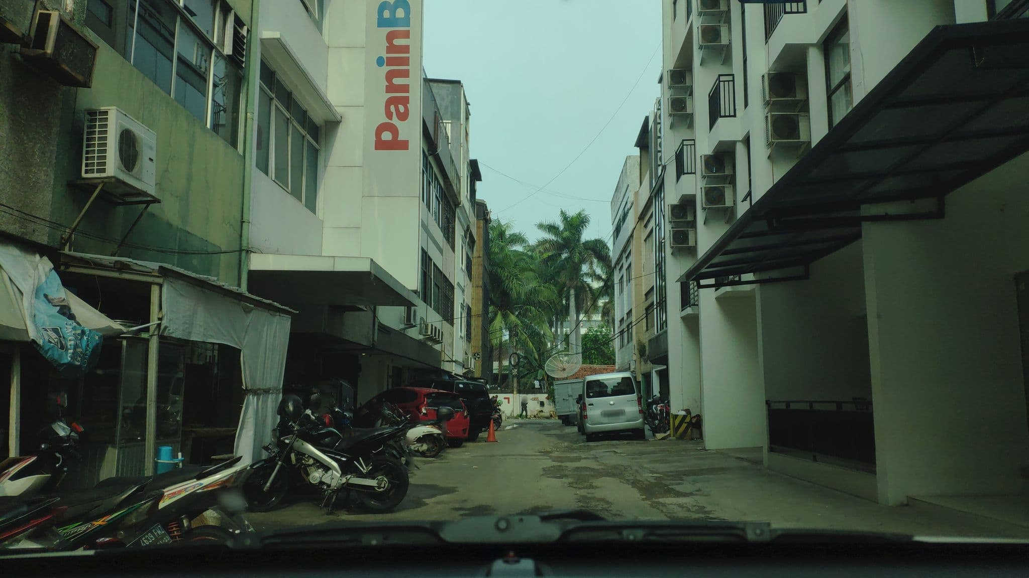 Street view near Airy Harmoni Hayam Wuruk Jakarta, Jakarta — © priyo89 (CC BY-SA · Mapillary)