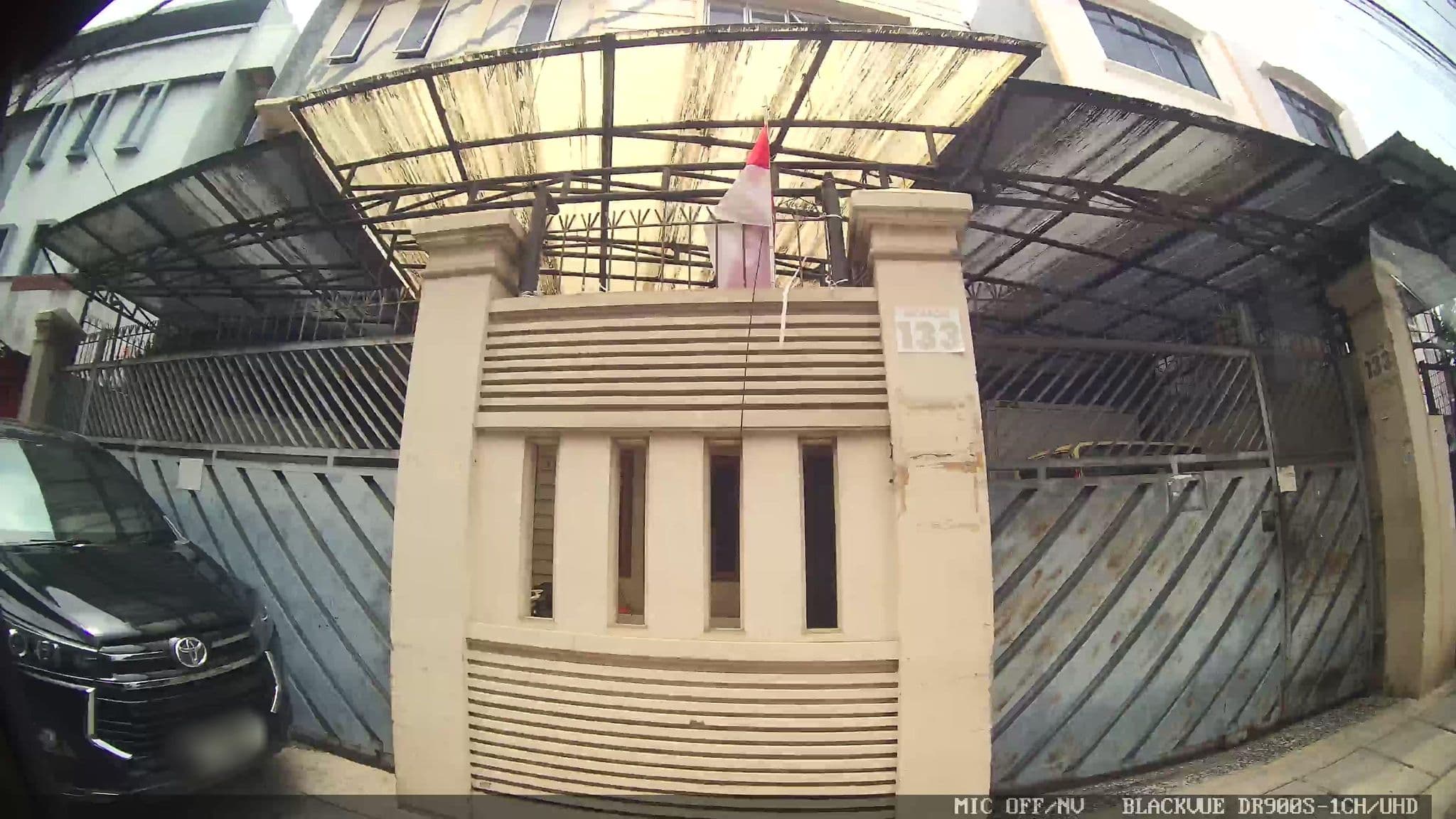 Street view near Joash's room, Jakarta — © Kaart---RIGHT (CC BY-SA · Mapillary)
