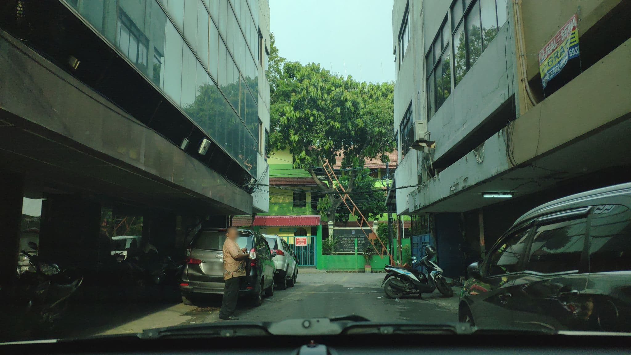 Street view near Superior - Suite Novotel Gajah Mada, Jakarta — © priyo89 (CC BY-SA · Mapillary)