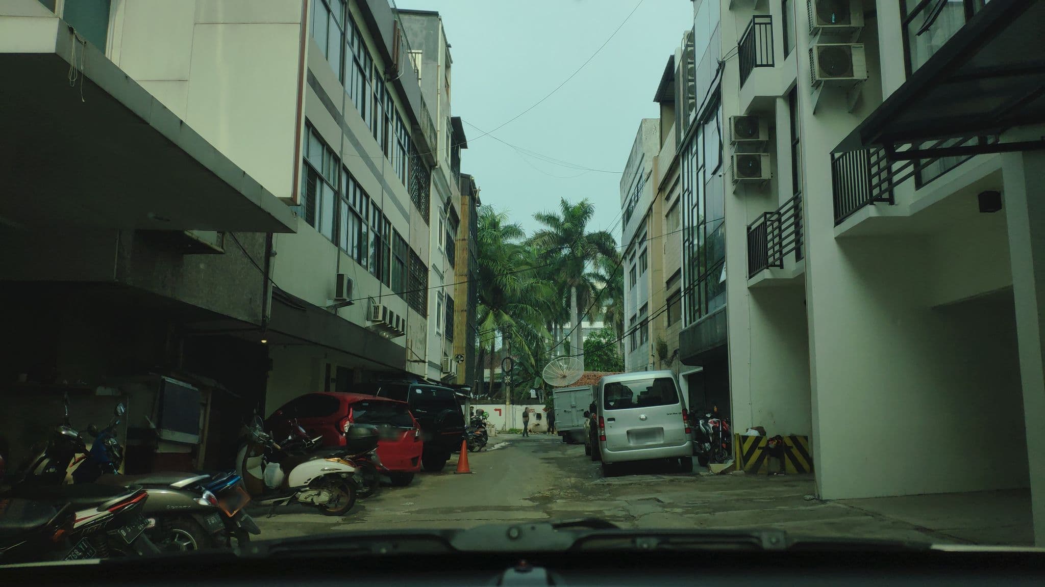 Street view near Best inn, Jakarta — © priyo89 (CC BY-SA · Mapillary)
