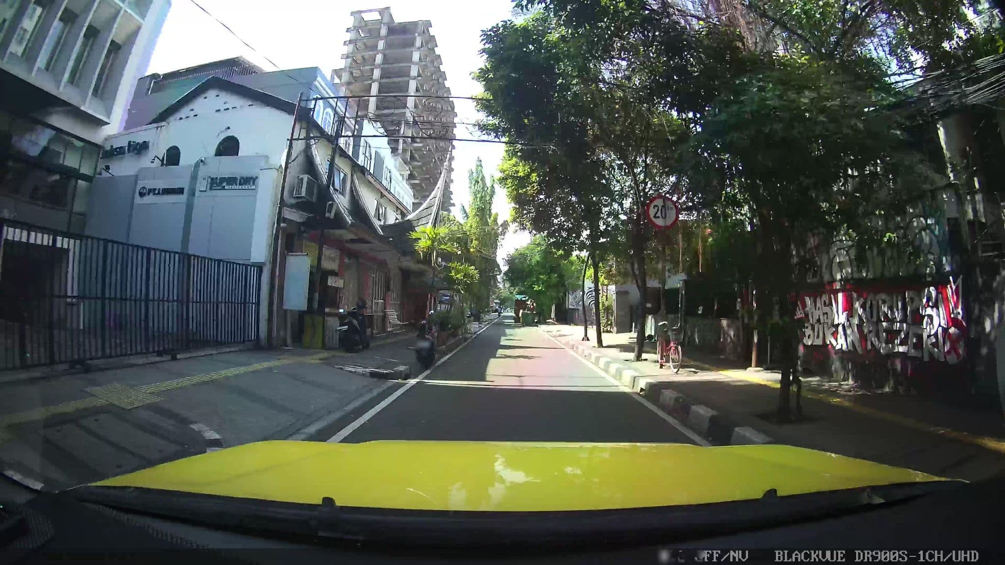 Street view near Karya Hotel, Jakarta — © Kaart---FRONT (CC BY-SA · Mapillary)