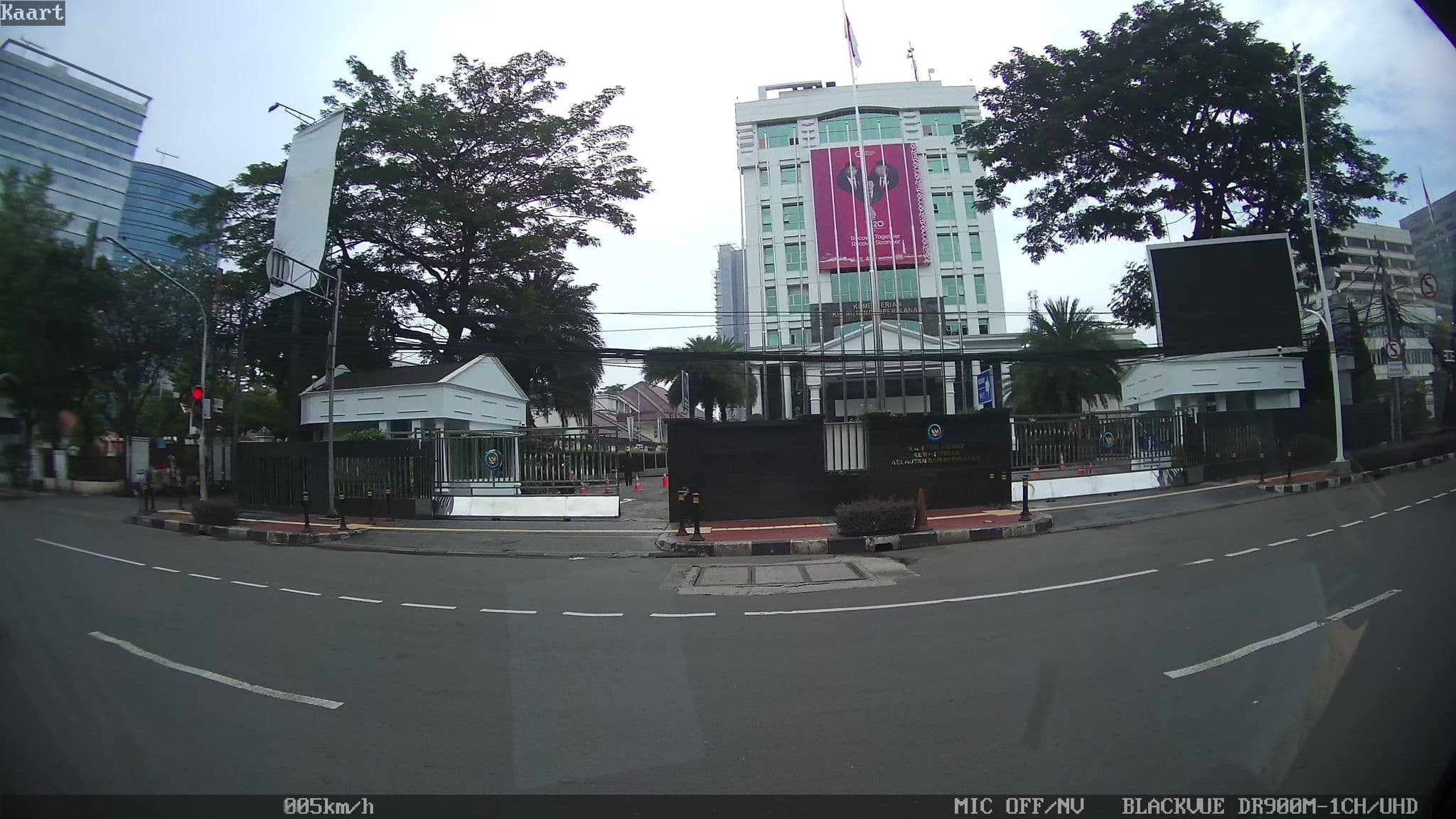 Street view near Grage Hotel, Jakarta — © kaart_1 (CC BY-SA · Mapillary)