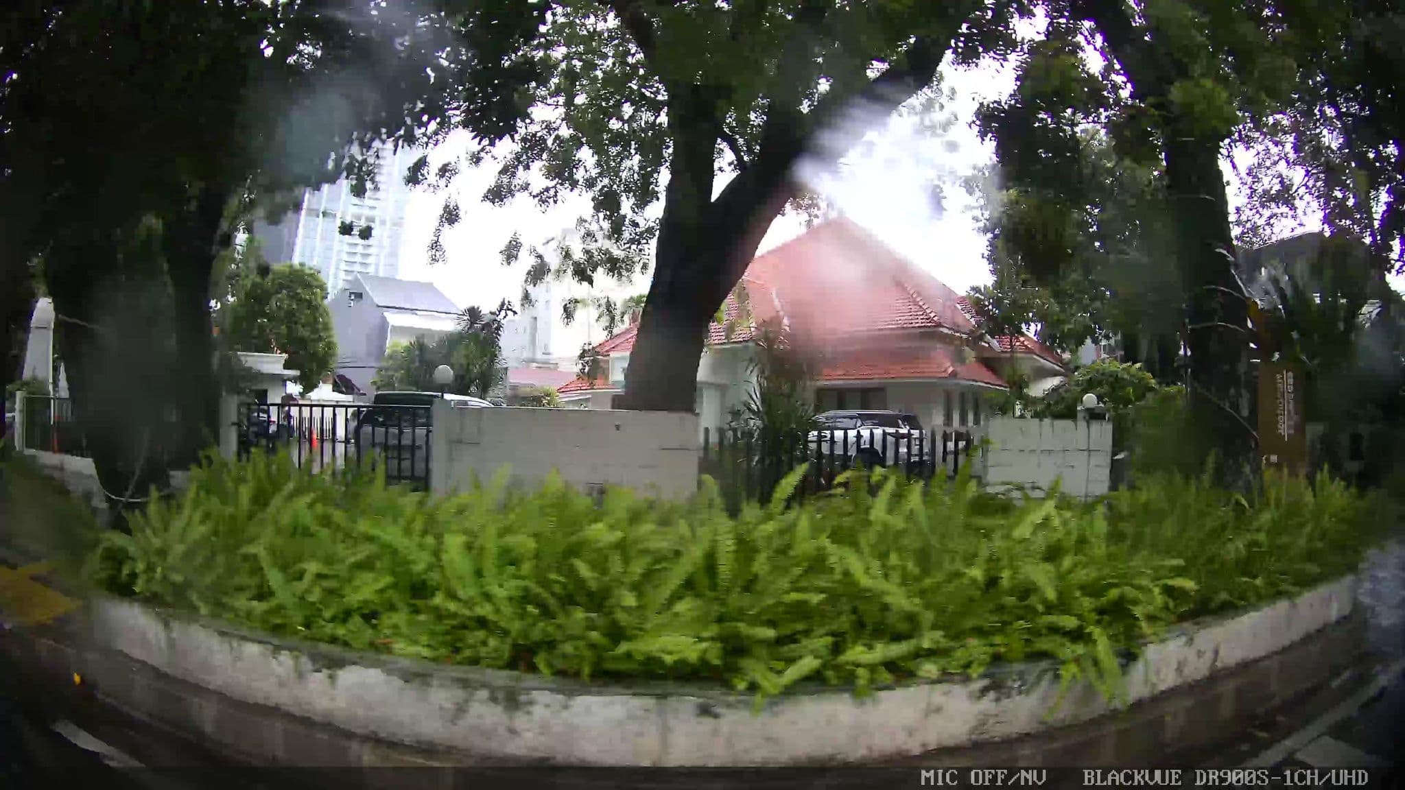 Street view near Aloft Hotel, Jakarta — © Kaart---LEFT (CC BY-SA · Mapillary)