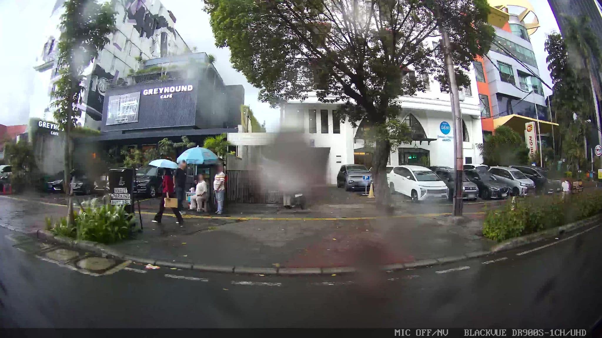 Street view near ARTOTEL Jakarta-Thamrin, Jakarta — © Kaart---RIGHT (CC BY-SA · Mapillary)