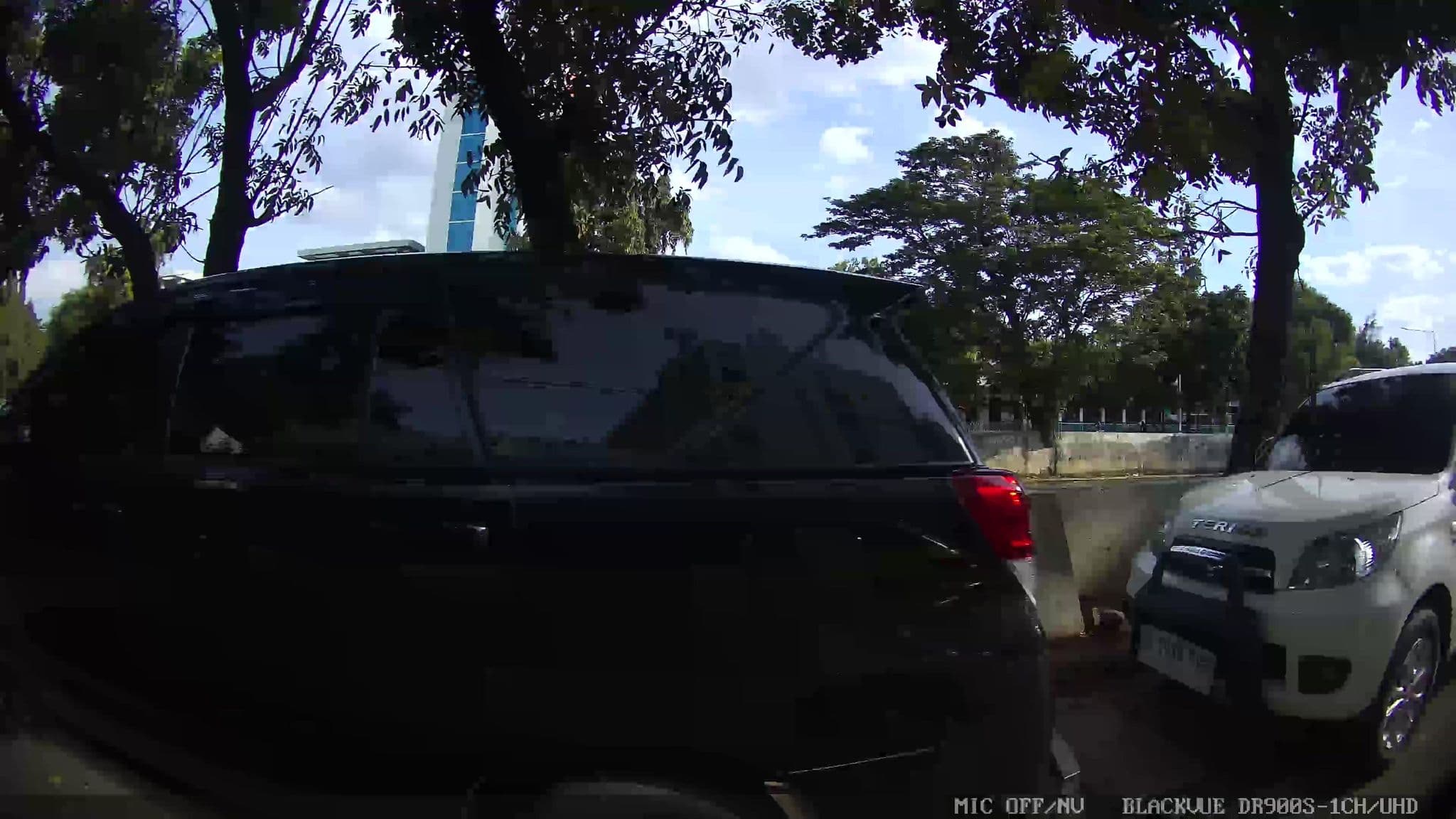 Street view near Hotel Alia Pasarbaru, Jakarta — © Kaart---RIGHT (CC BY-SA · Mapillary)