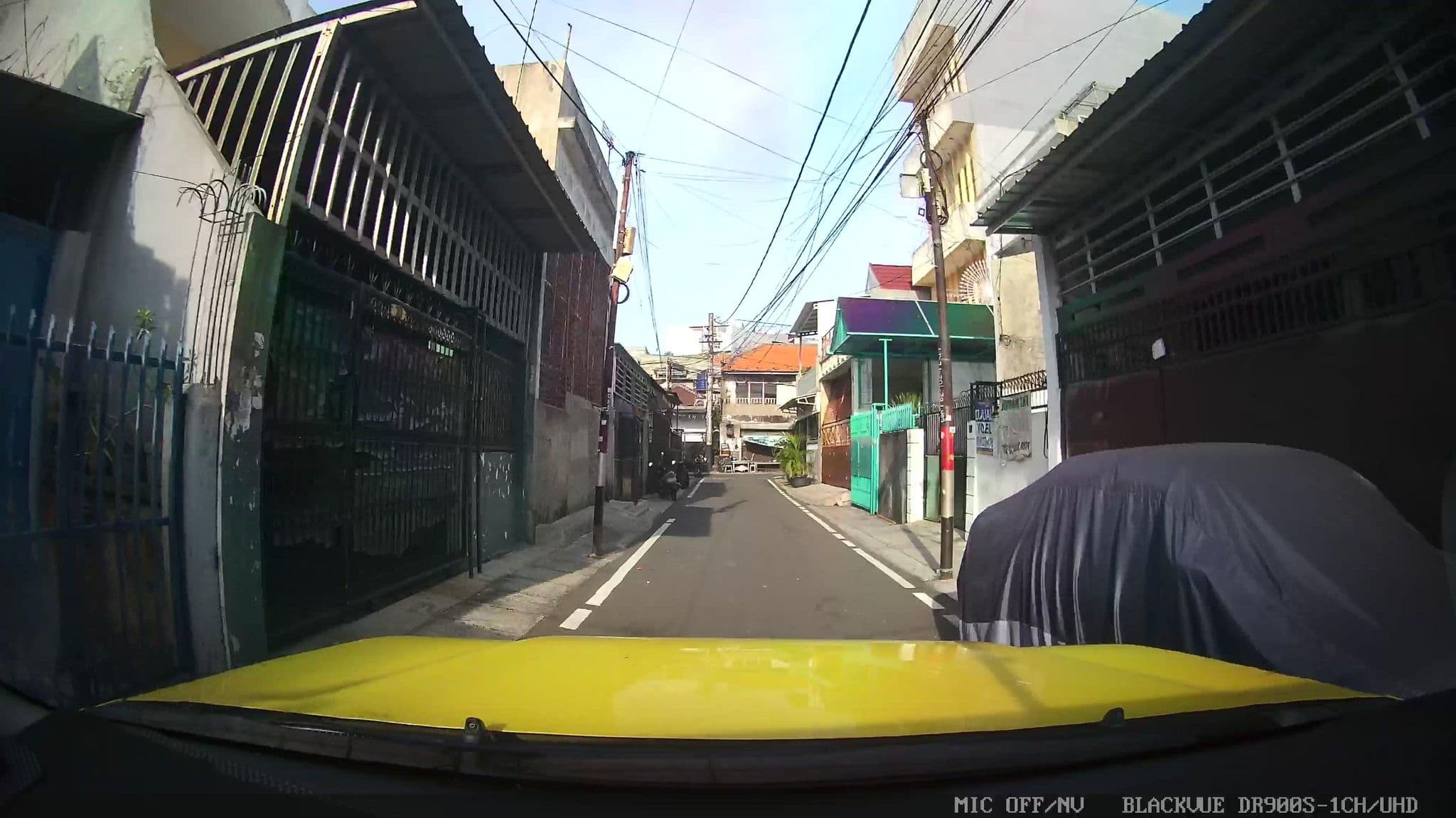 Street view near Golden Boutique Hotel, Jakarta — © Kaart---FRONT (CC BY-SA · Mapillary)