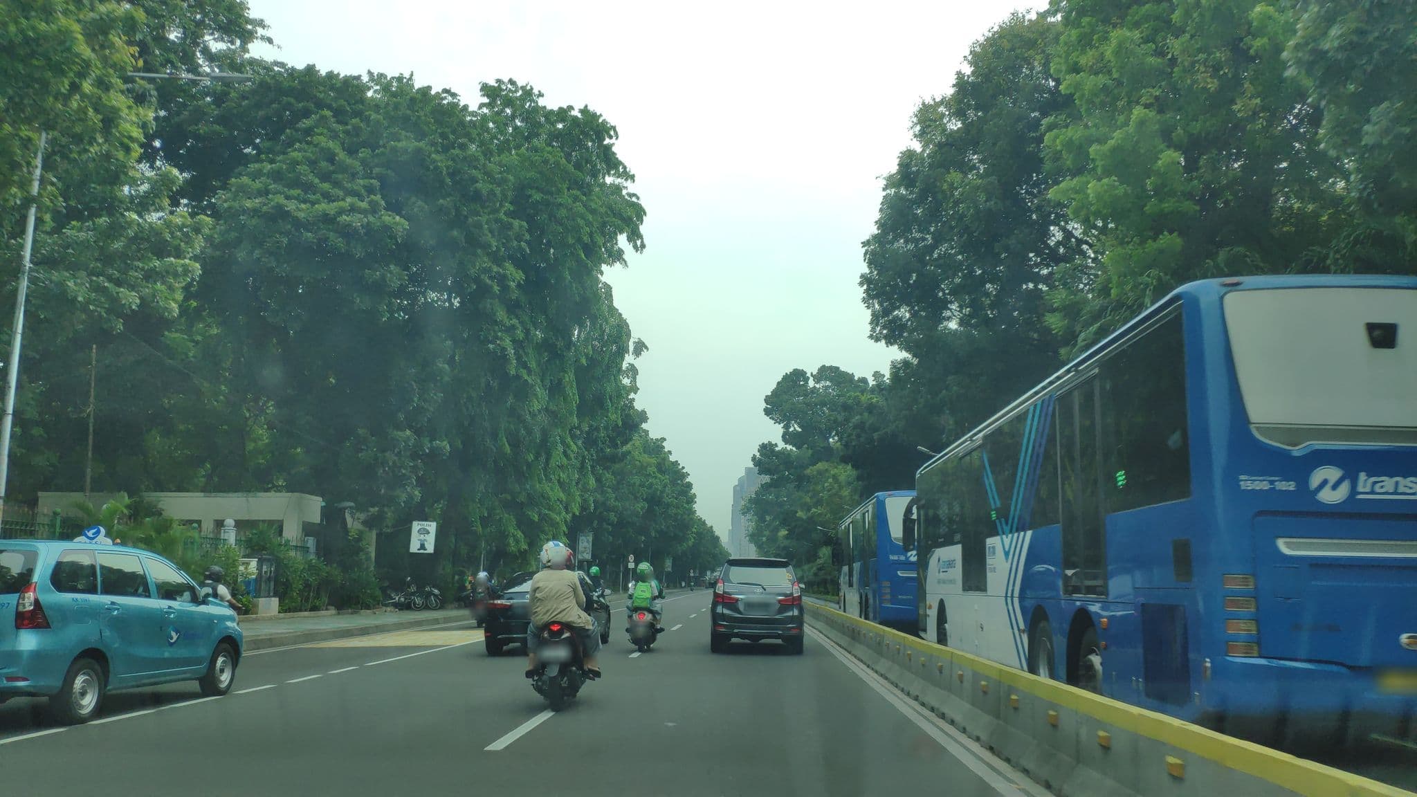Street view near Studio Yusuf Ronodipuro, Jakarta — © dedi (CC BY-SA · Mapillary)