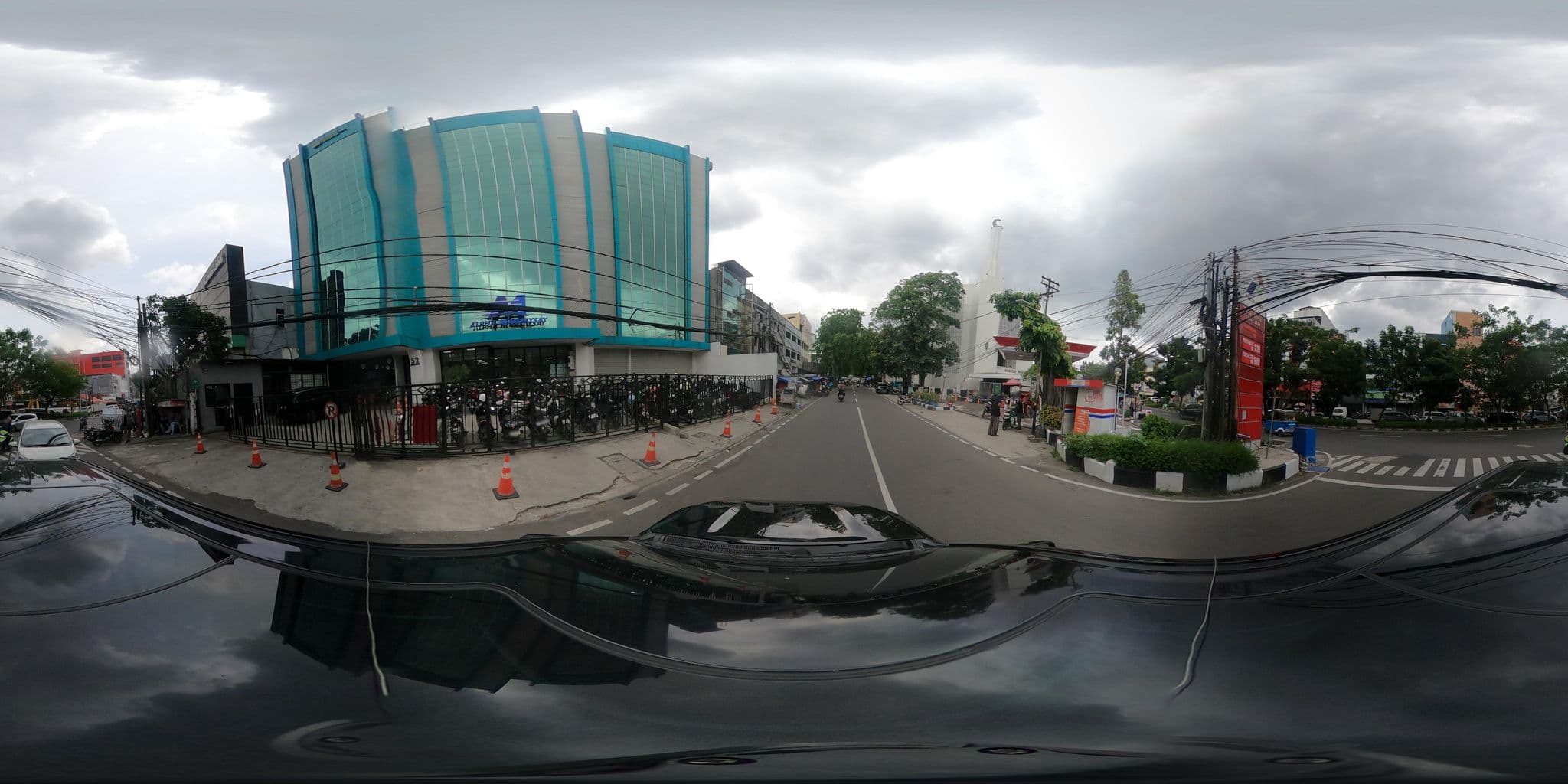 Street view near Hotel Rujia, Jakarta — © Kaart---360 (CC BY-SA · Mapillary)