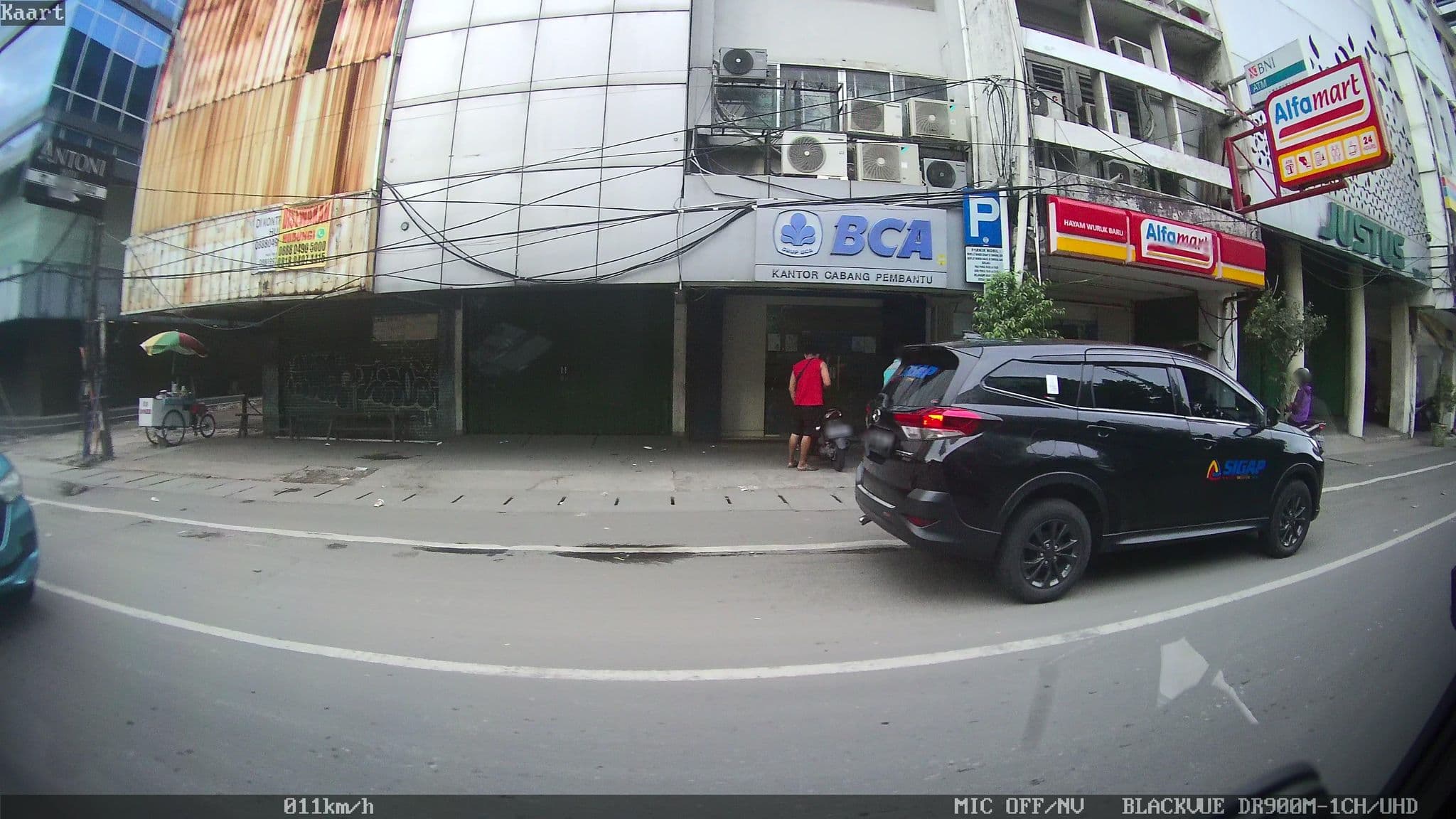 Street view near Antoni Hotel, Jakarta, Jakarta — © kaart_1 (CC BY-SA · Mapillary)