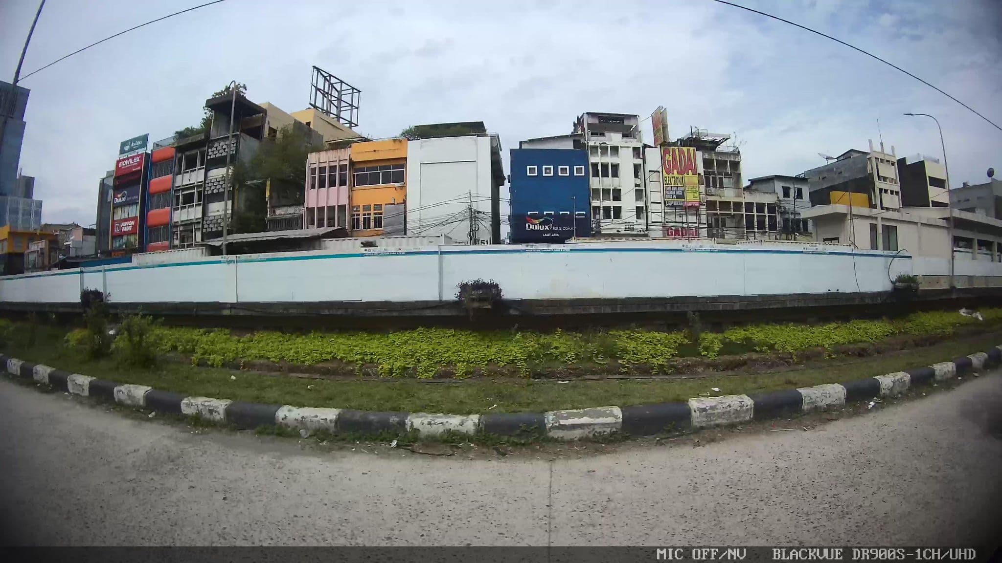 Street view near Hotel Jayakarta, Jakarta — © Kaart---LEFT (CC BY-SA · Mapillary)