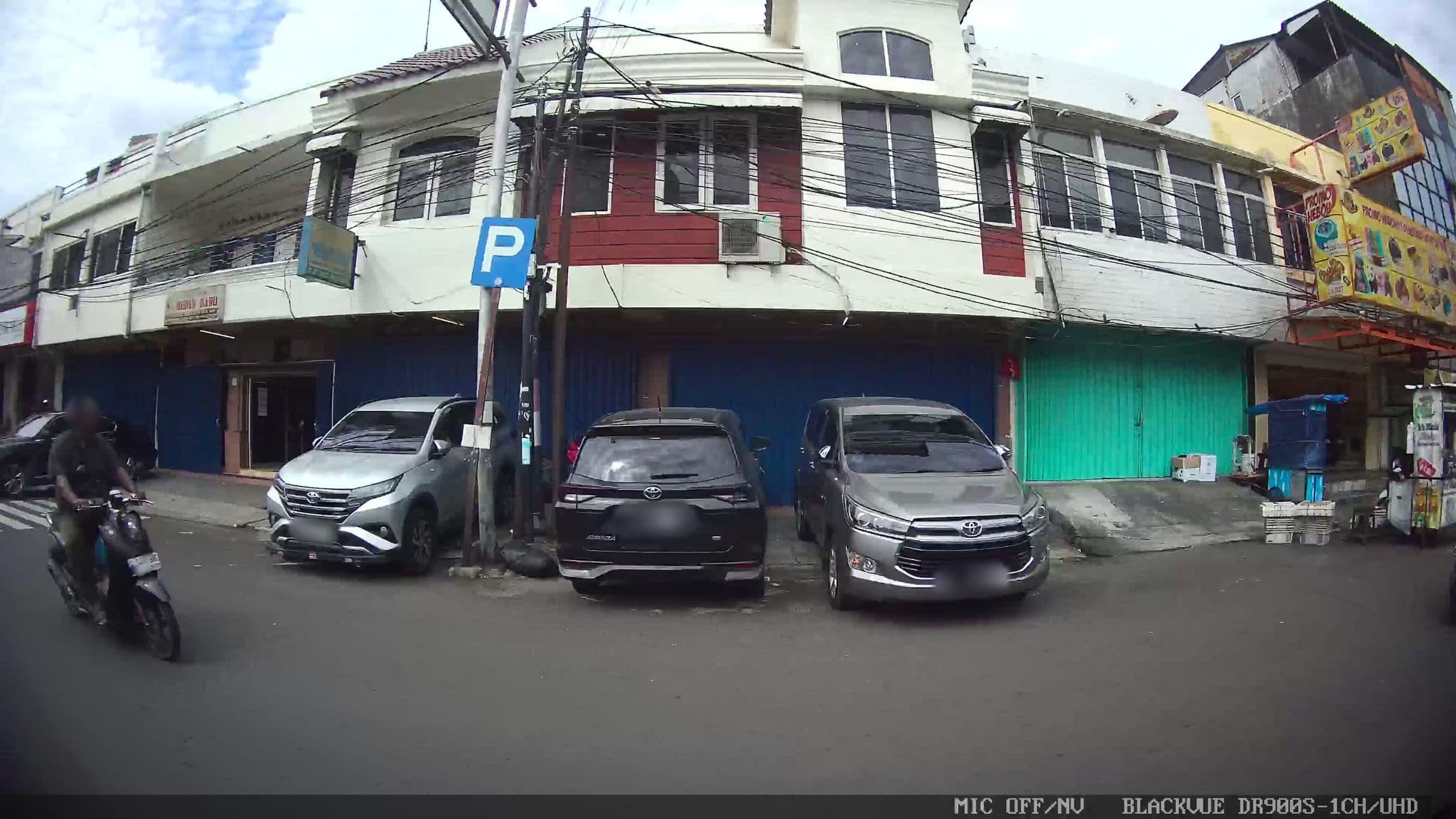Street view near Airy Sawah Besar Kartini Jakarta, Jakarta — © Kaart---RIGHT (CC BY-SA · Mapillary)