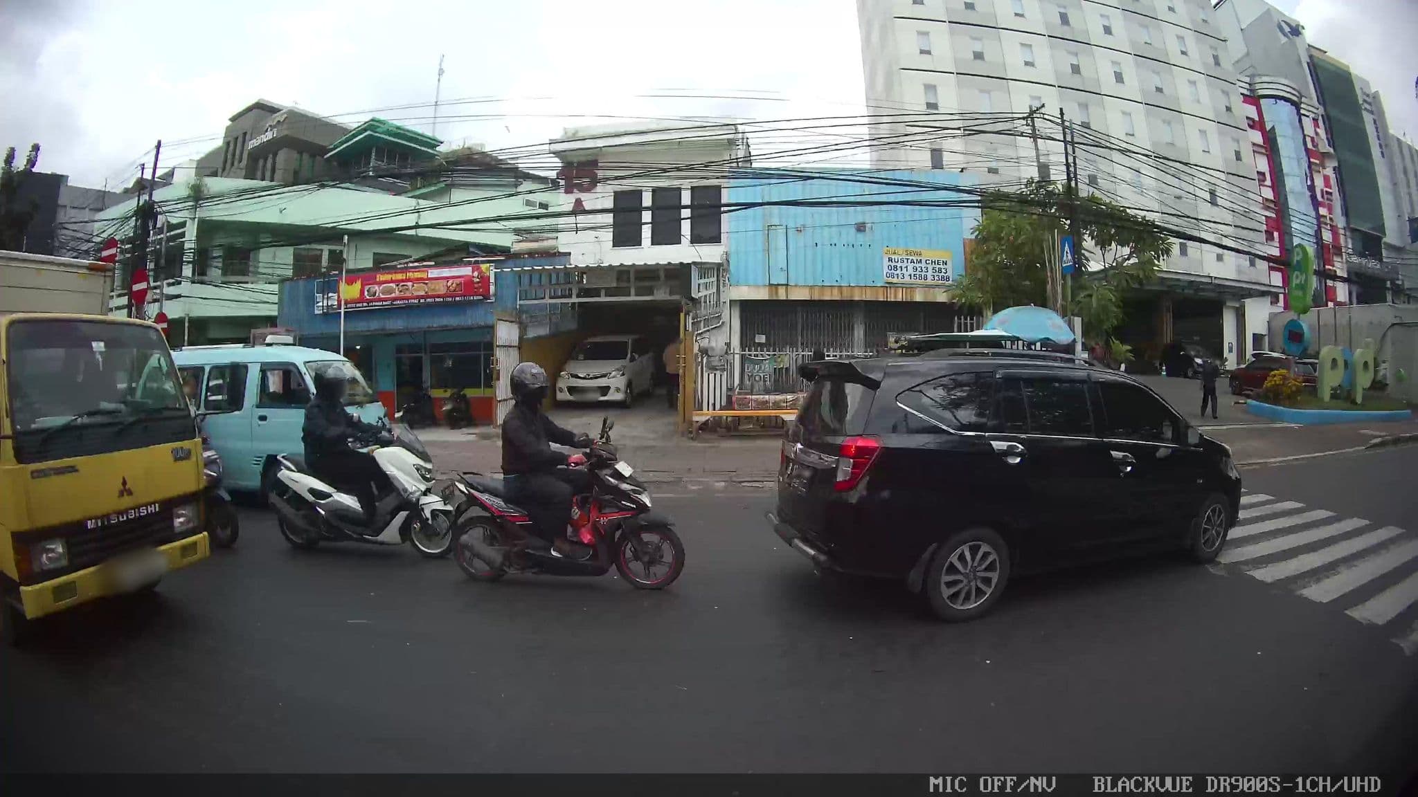Street view near Balista, Jakarta — © Kaart---LEFT (CC BY-SA · Mapillary)
