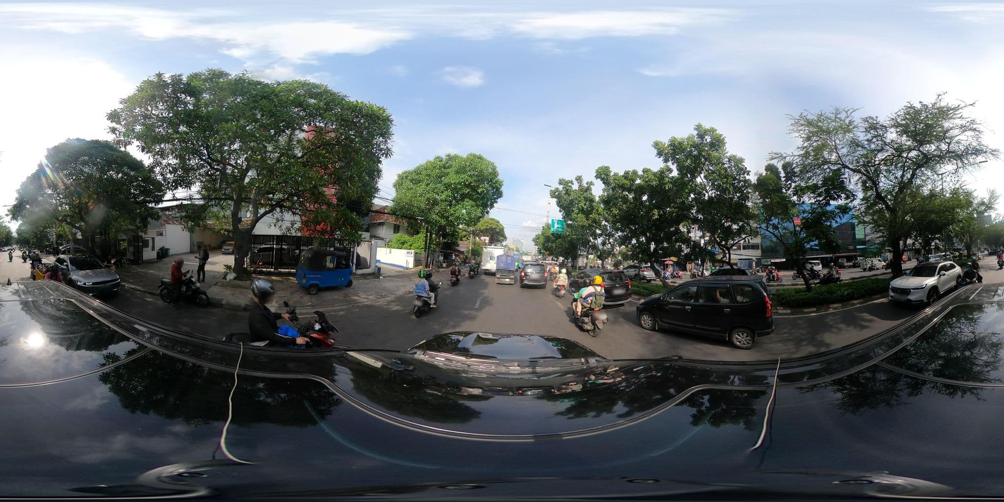 Street view near Hotel Banyuwangi Sintera, Jakarta — © Kaart---360 (CC BY-SA · Mapillary)