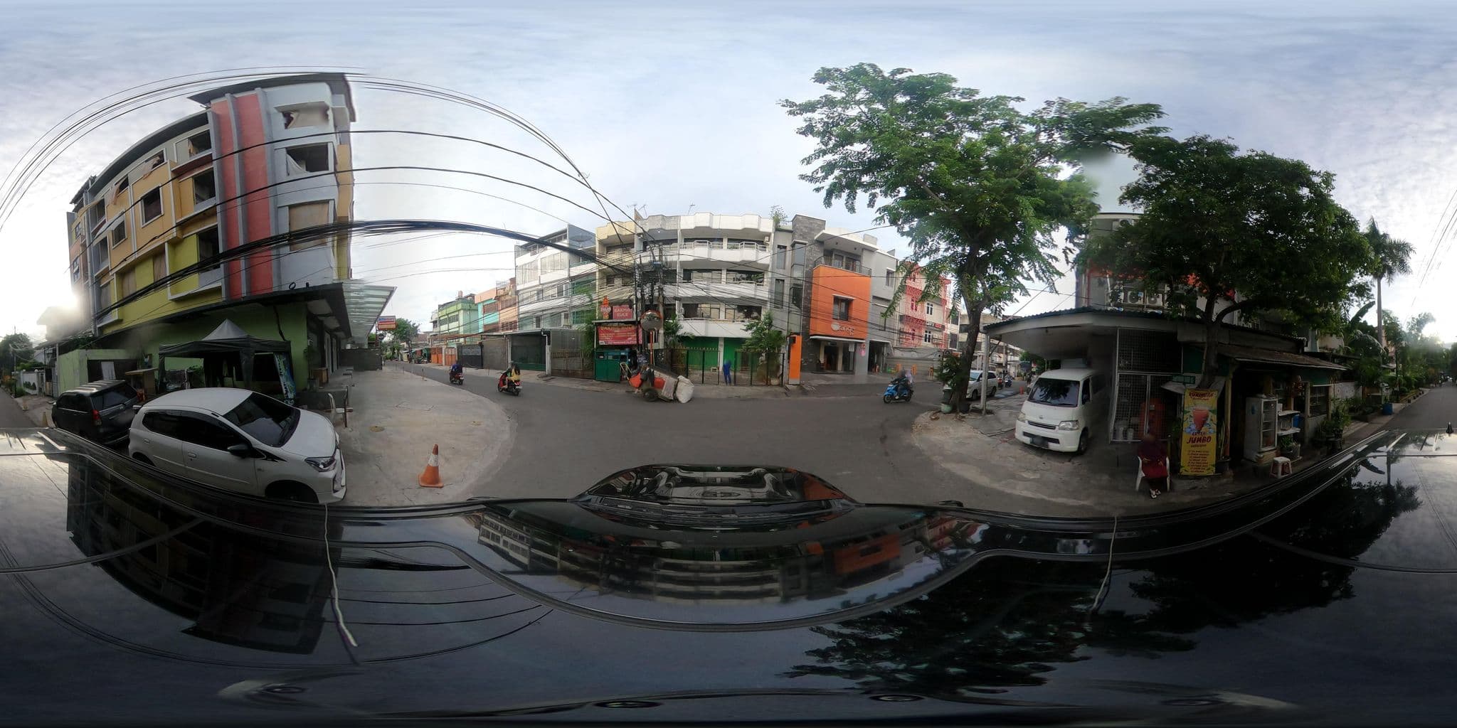 Street view near BOLD Hotel, Jakarta — © Kaart---360 (CC BY-SA · Mapillary)