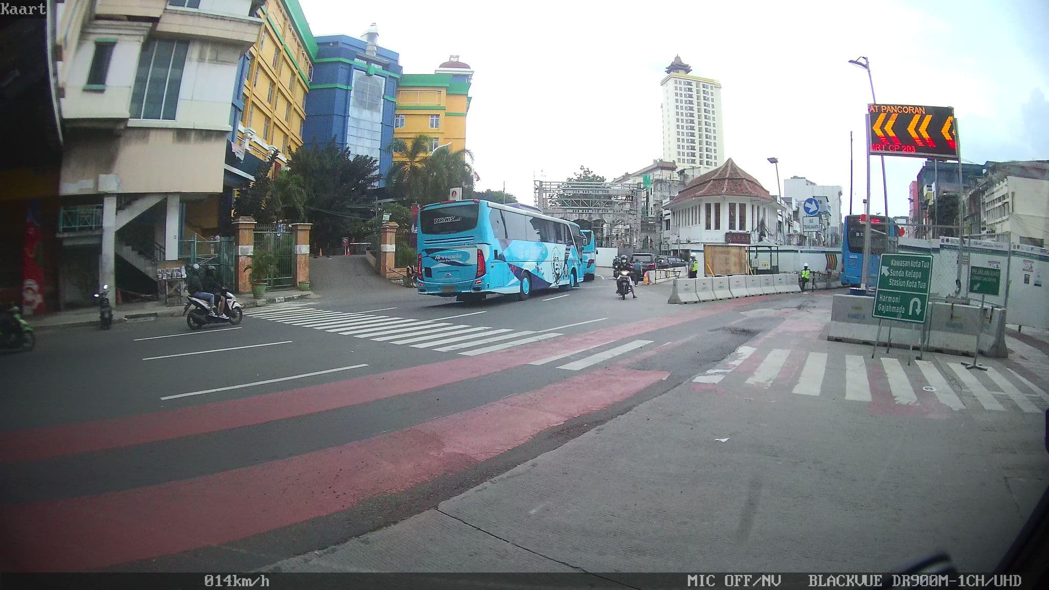 Street view near Front Office - Hotel Chitra, Jakarta — © kaart_1 (CC BY-SA · Mapillary)