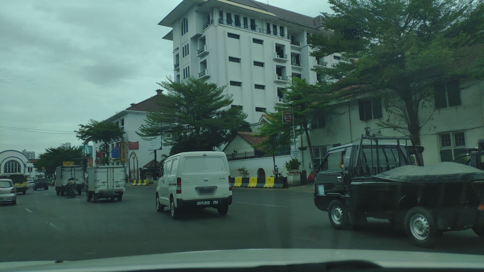 Street view near Zuri EXPRESS palembang, Jakarta — © dedi (CC BY-SA · Mapillary)