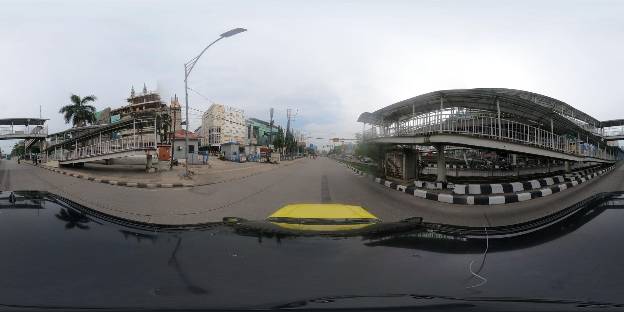 Street view near d'primahotel WTC Mangga Dua, Jakarta — © Kaart---360 (CC BY-SA · Mapillary)