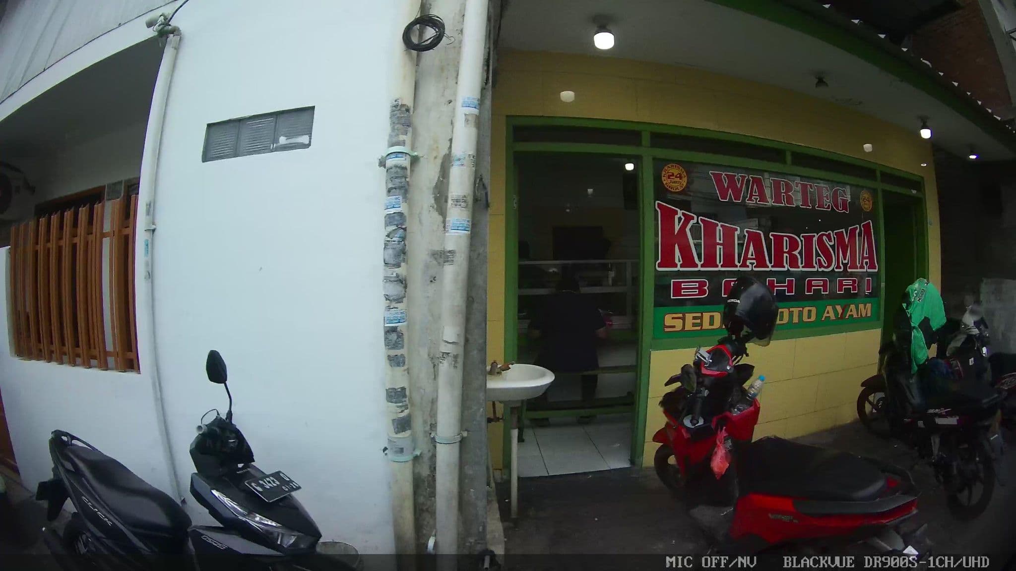 Street view near Duta Pendawa Kharisma PT, Jakarta — © Kaart---LEFT (CC BY-SA · Mapillary)
