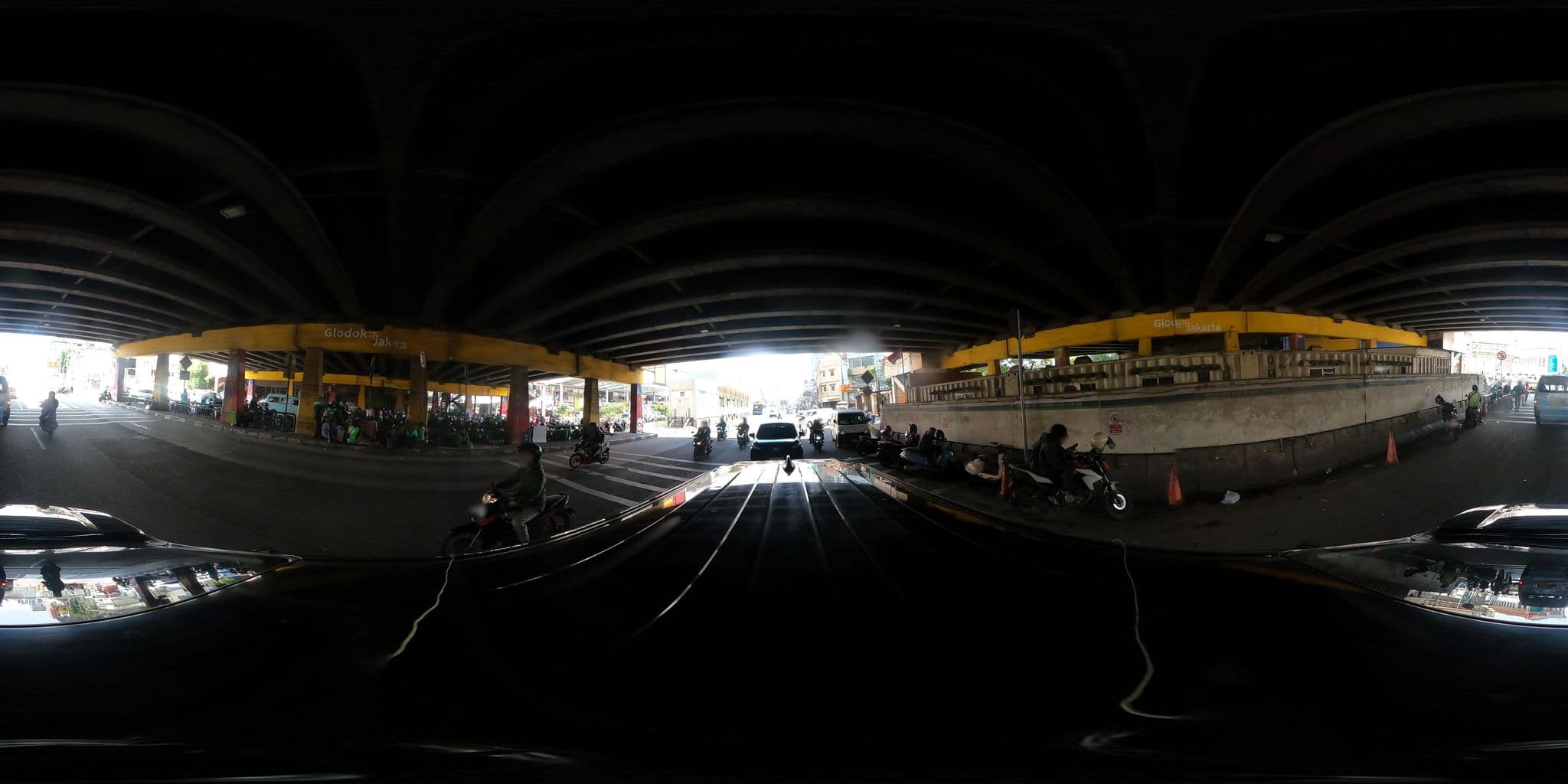 Street view near Hotel Menteng 2, Jakarta — © Kaart---360 (CC BY-SA · Mapillary)