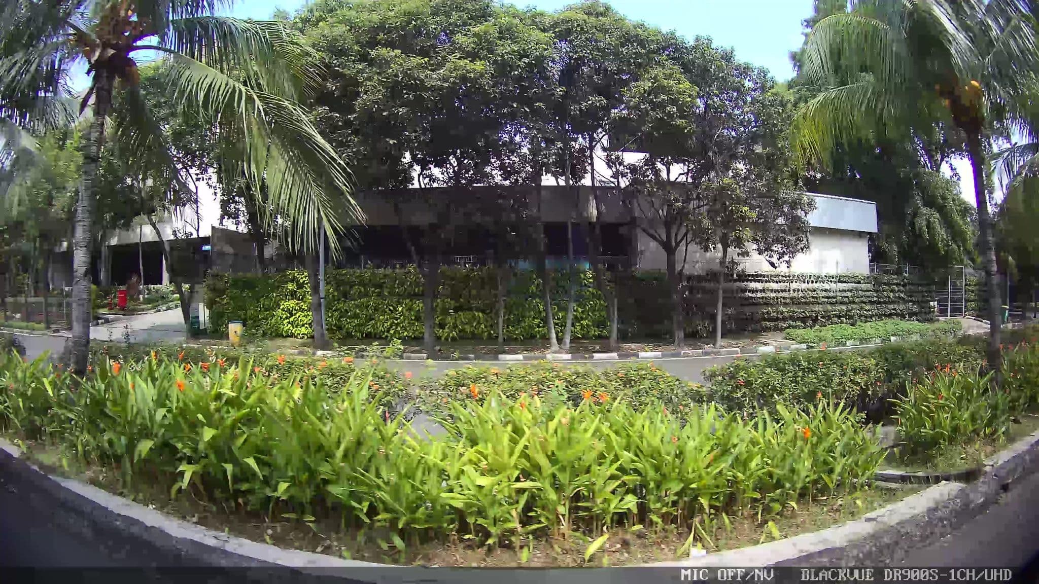 Street view near Kamar 520 Hotel Mercure, Jakarta — © Kaart---RIGHT (CC BY-SA · Mapillary)