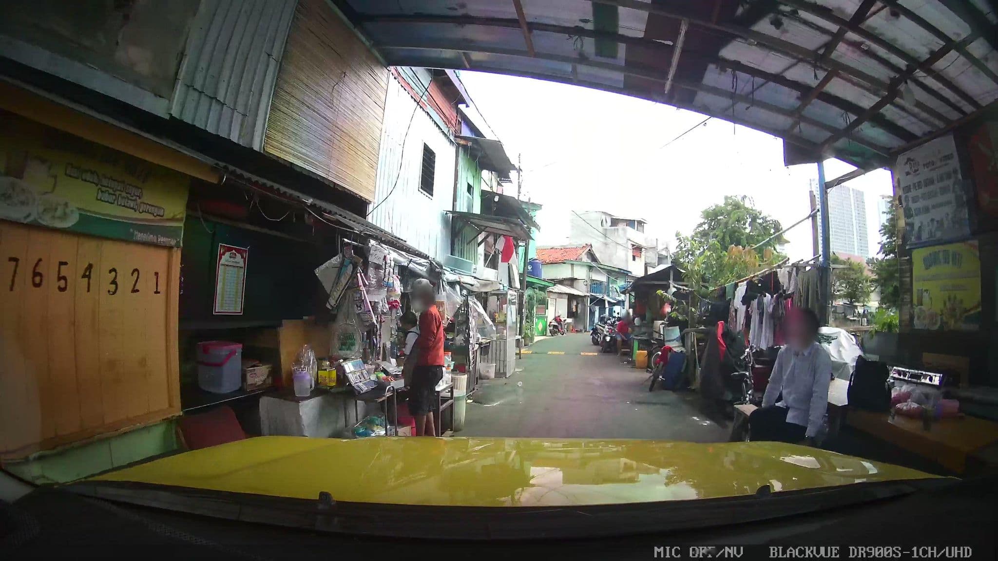 Street view near Graha Wisata Ragunan, Jakarta — © Kaart---FRONT (CC BY-SA · Mapillary)