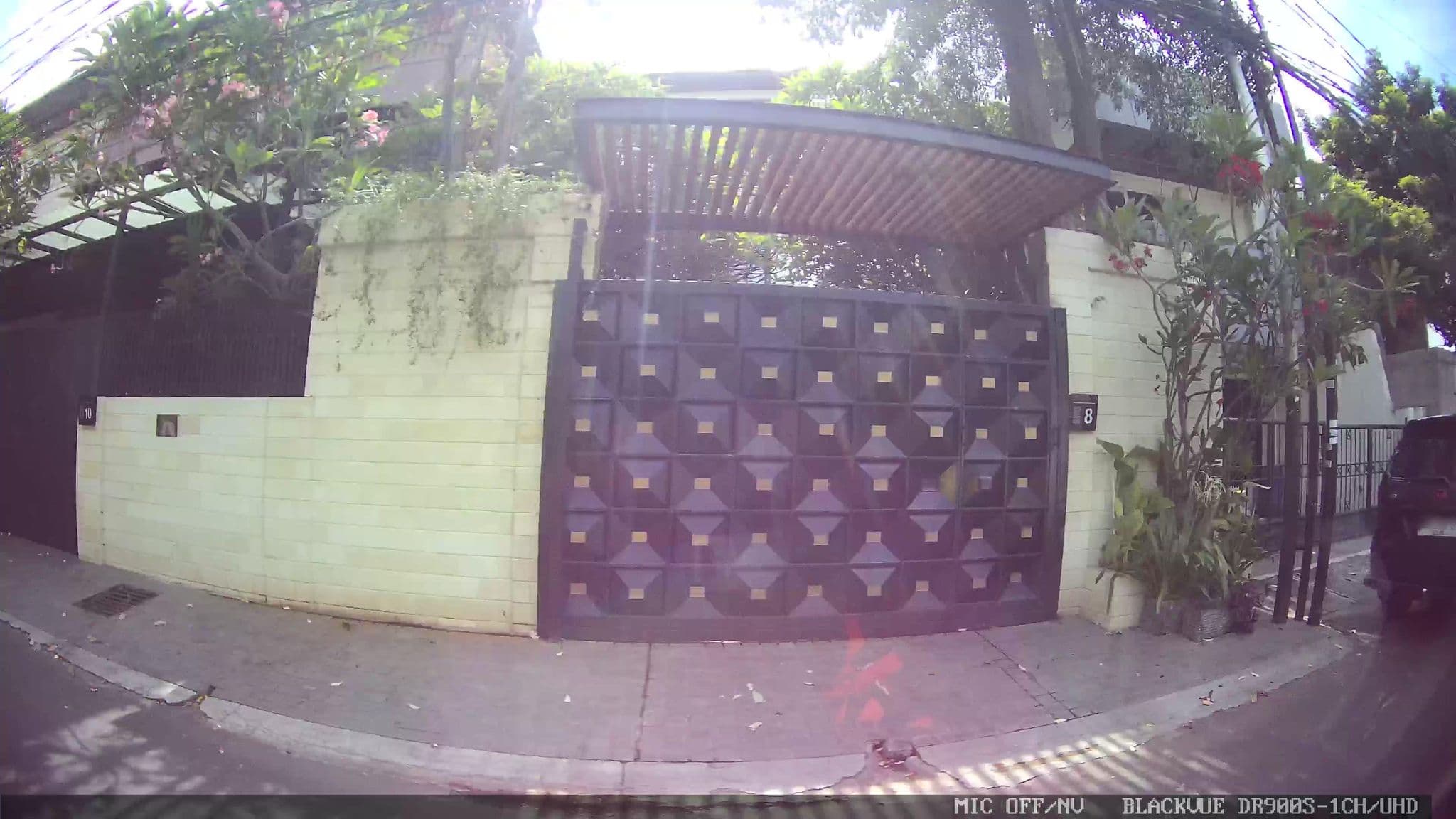 Street view near Kasuari Meeting Room, Lumire Hotel, Jakarta — © Kaart---LEFT (CC BY-SA · Mapillary)