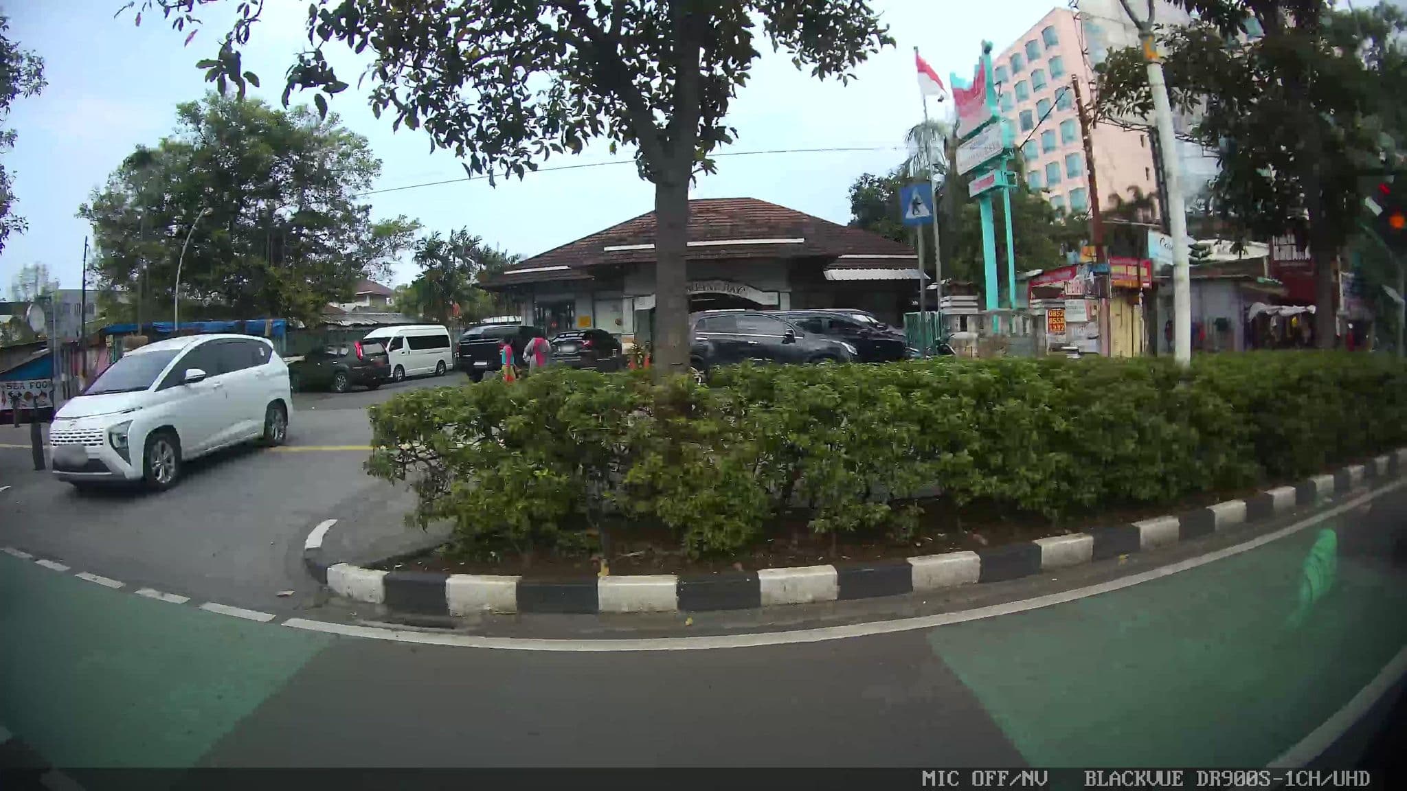 Street view near Room 507, Jakarta — © Kaart---LEFT (CC BY-SA · Mapillary)