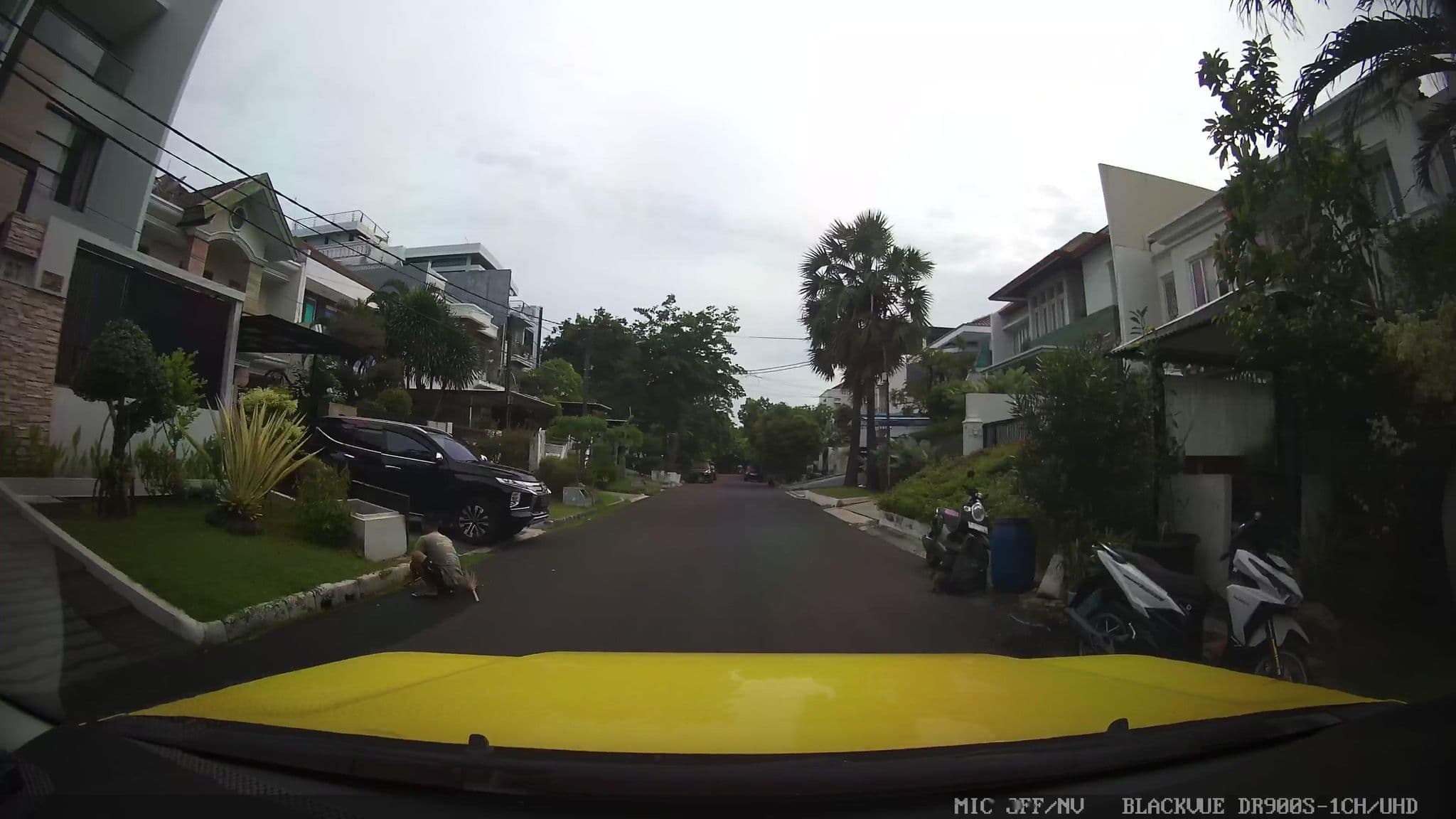 Street view near Mey Room, Jakarta — © Kaart---FRONT (CC BY-SA · Mapillary)