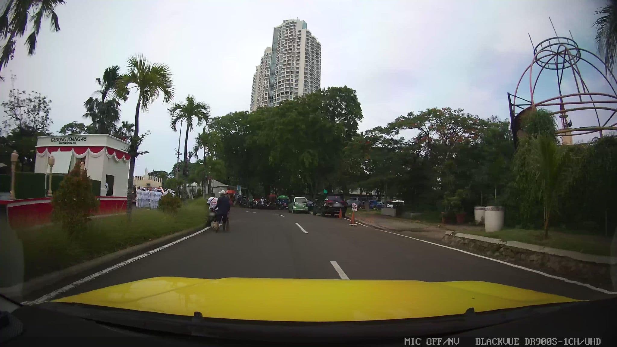Street view near Cakrawala Meeting Room - Mercure Hotel Ancol, Jakarta — © Kaart---FRONT (CC BY-SA · Mapillary)