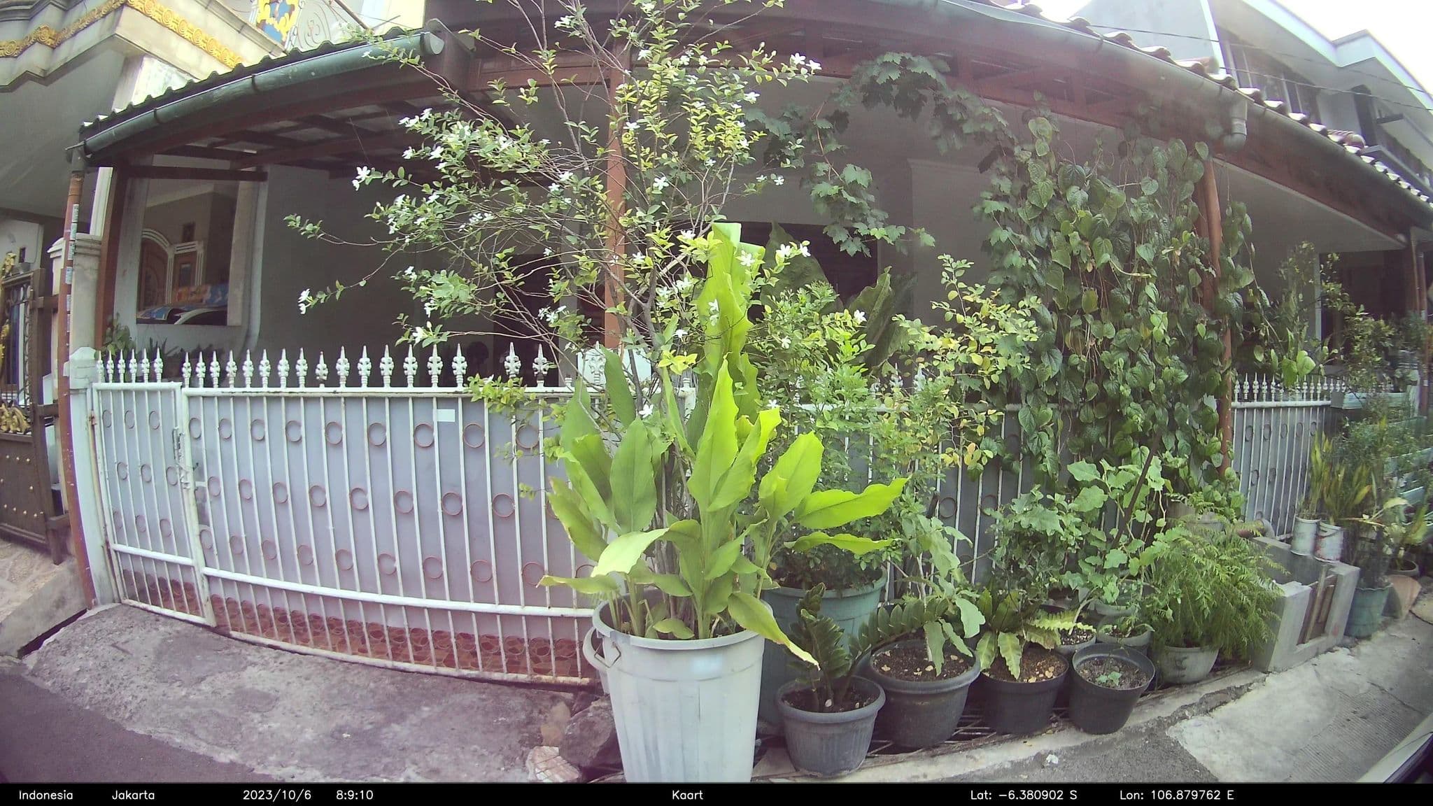 Street view near Cijago Base Camp, Depok — © kaart_2 (CC BY-SA · Mapillary)