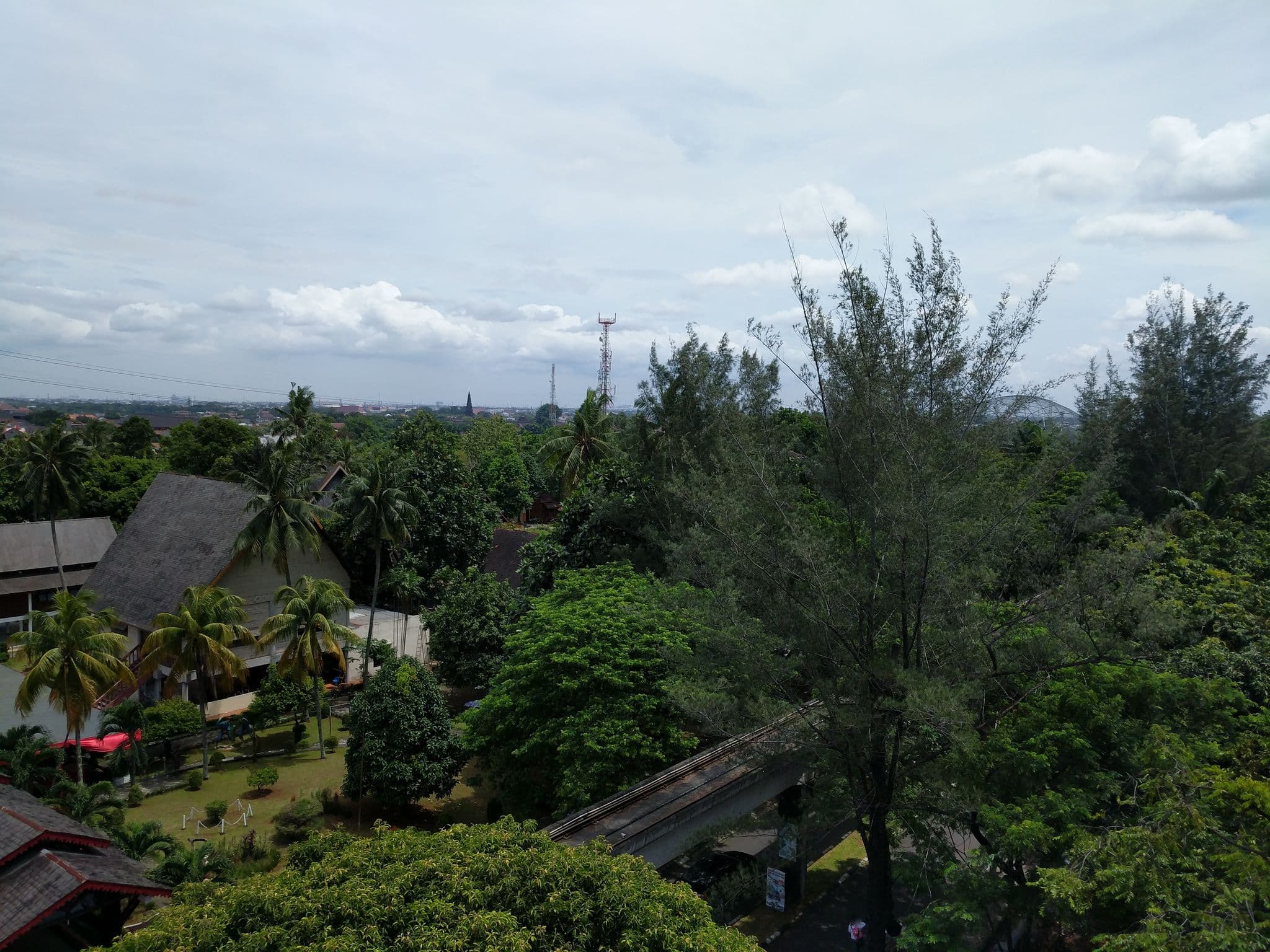 Street view near Wisma Matoa, Jakarta — © zzptichka (CC BY-SA · Mapillary)