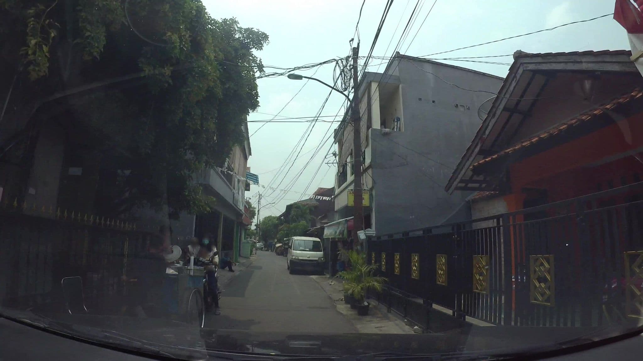 Street view near Hotel Grand Wisata Ende, Jakarta — © kaart_2 (CC BY-SA · Mapillary)