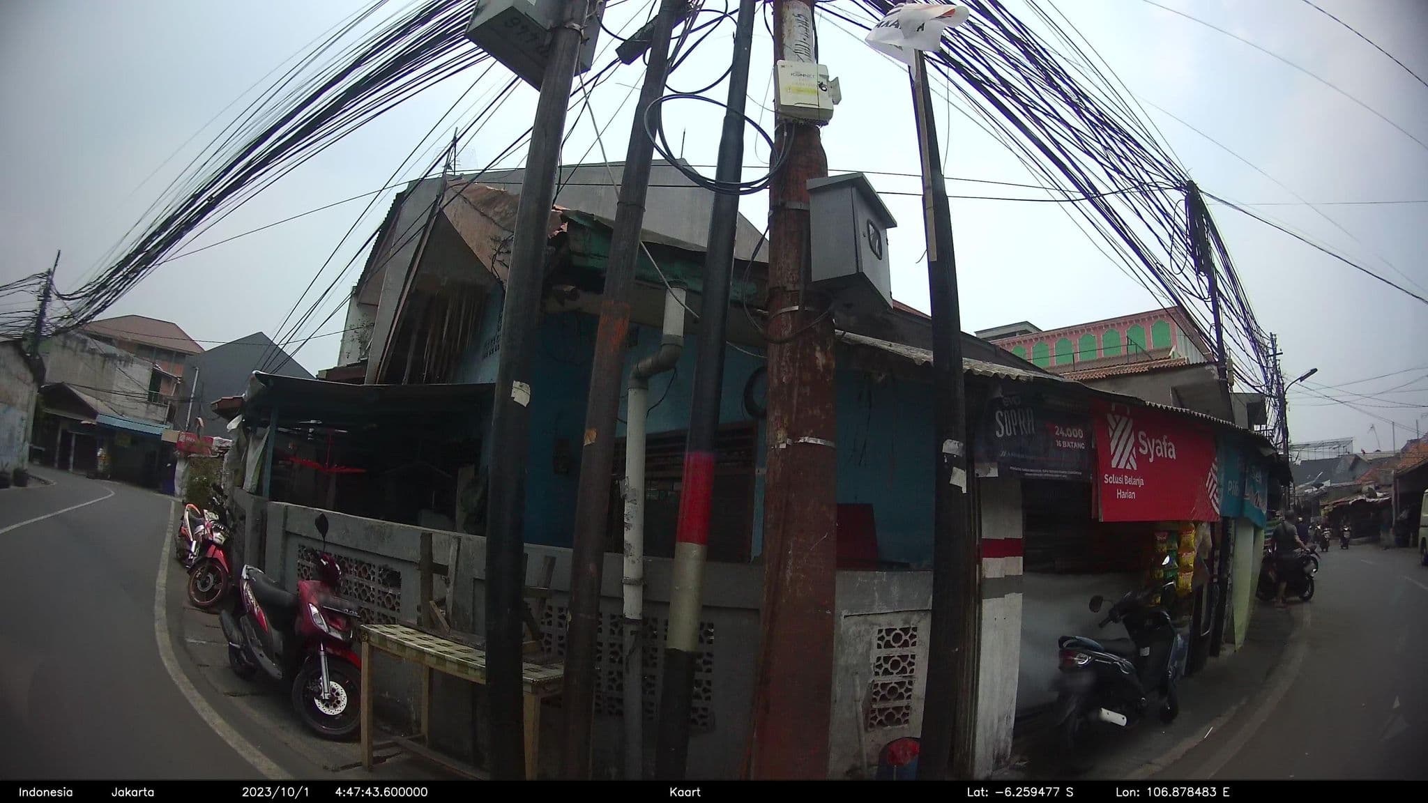 Street view near RedDoorz Plus near Halim Perdanakusuma 2, Jakarta — © kaart_2 (CC BY-SA · Mapillary)