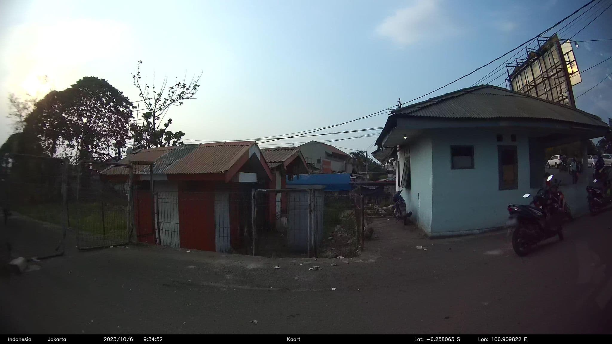 Street view near Hotel Parklane, Jakarta — © kaart_2 (CC BY-SA · Mapillary)