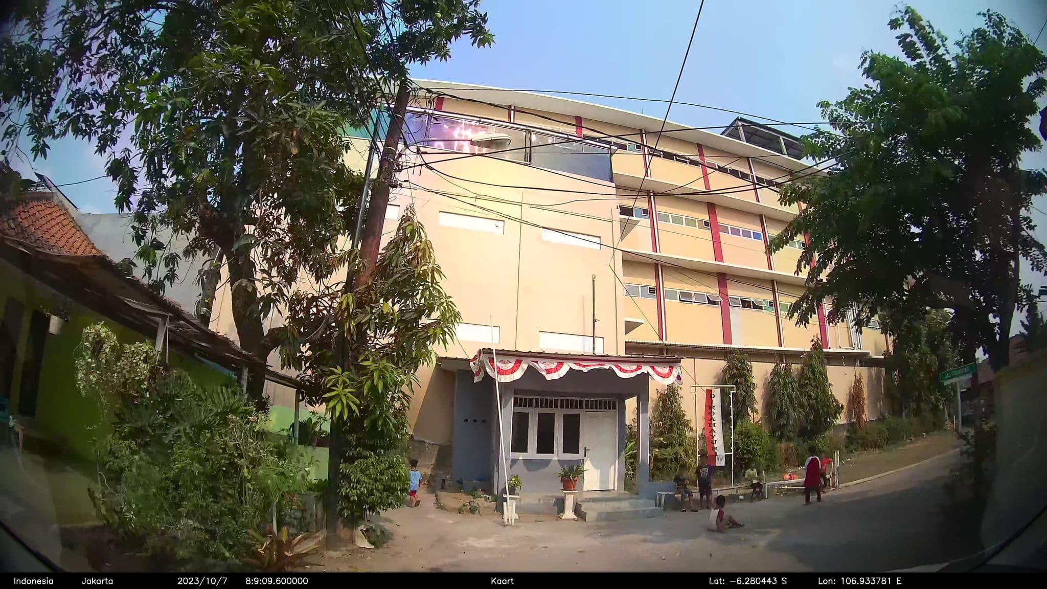 Street view near Panorama hotel, Bekasi — © kaart5 (CC BY-SA · Mapillary)