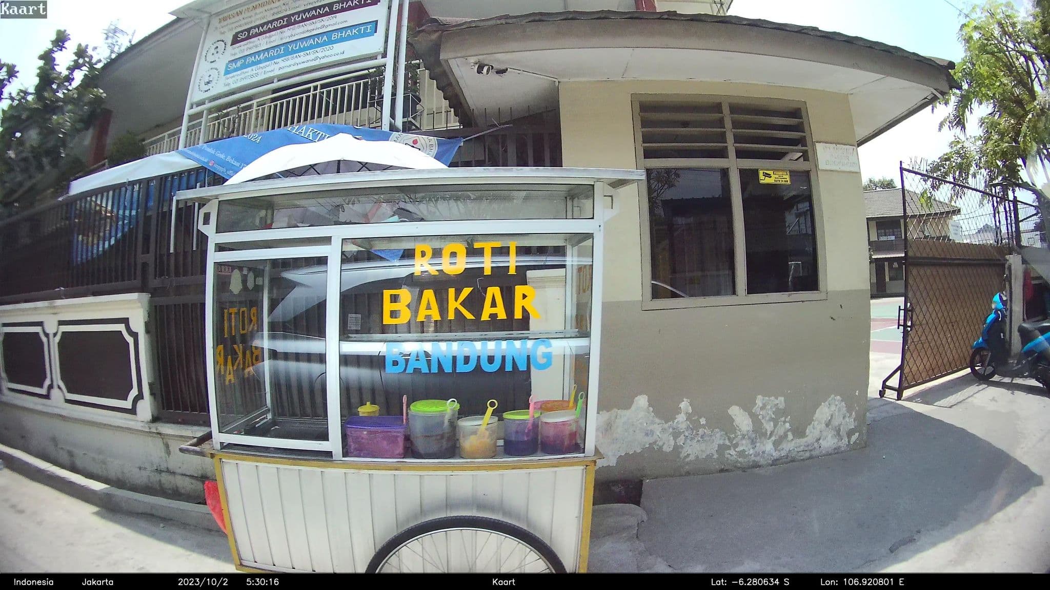 Street view near Komplek DDN, Bekasi — © kaart5 (CC BY-SA · Mapillary)