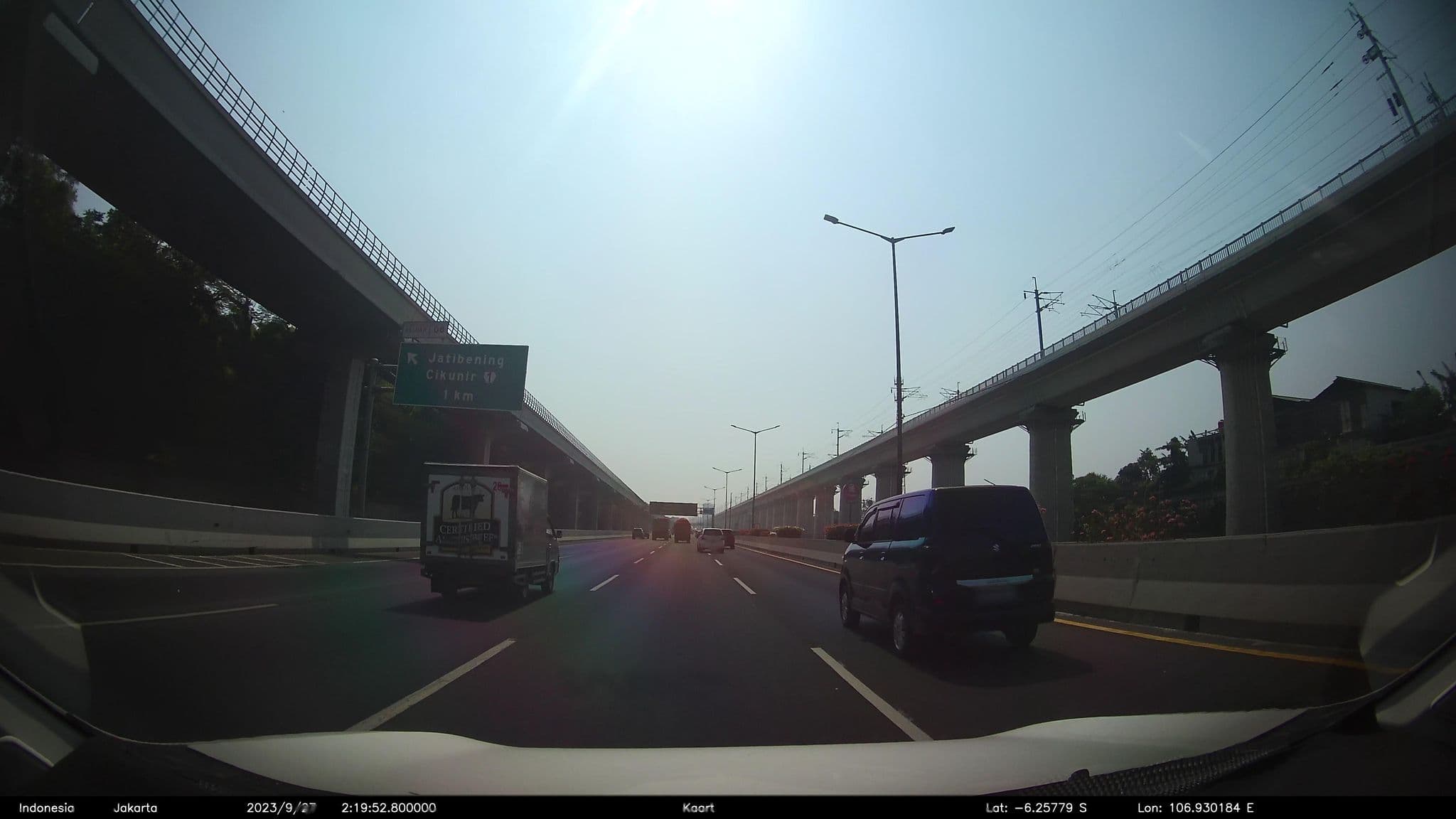 Street view near Best Western Riverside Hotel, Bekasi — © kaart_2 (CC BY-SA · Mapillary)