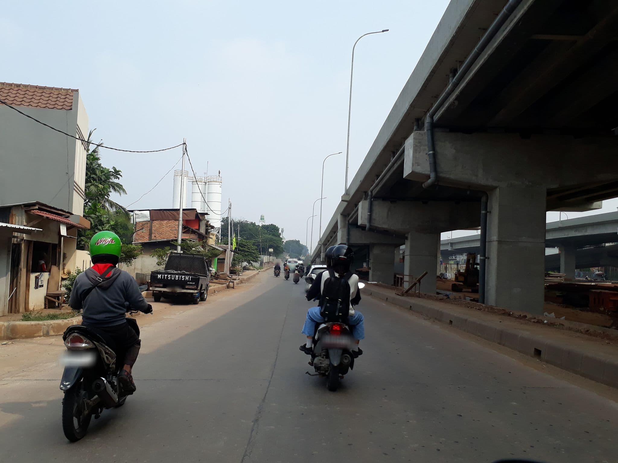 Street view near Harris Hotel, Bekasi — © aria (CC BY-SA · Mapillary)