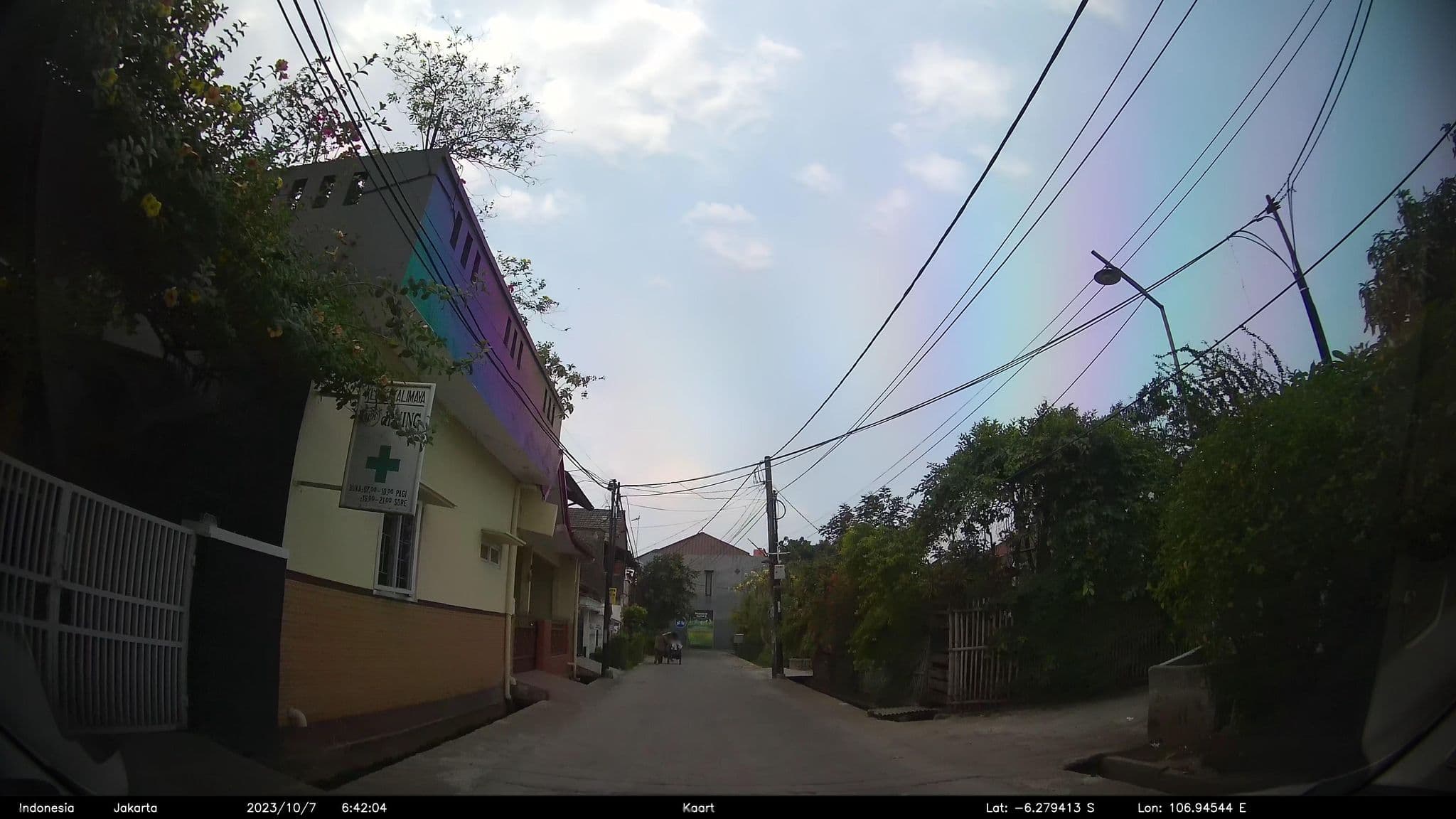 Street view near Patra anyer beach resort, Bekasi — © kaart5 (CC BY-SA · Mapillary)