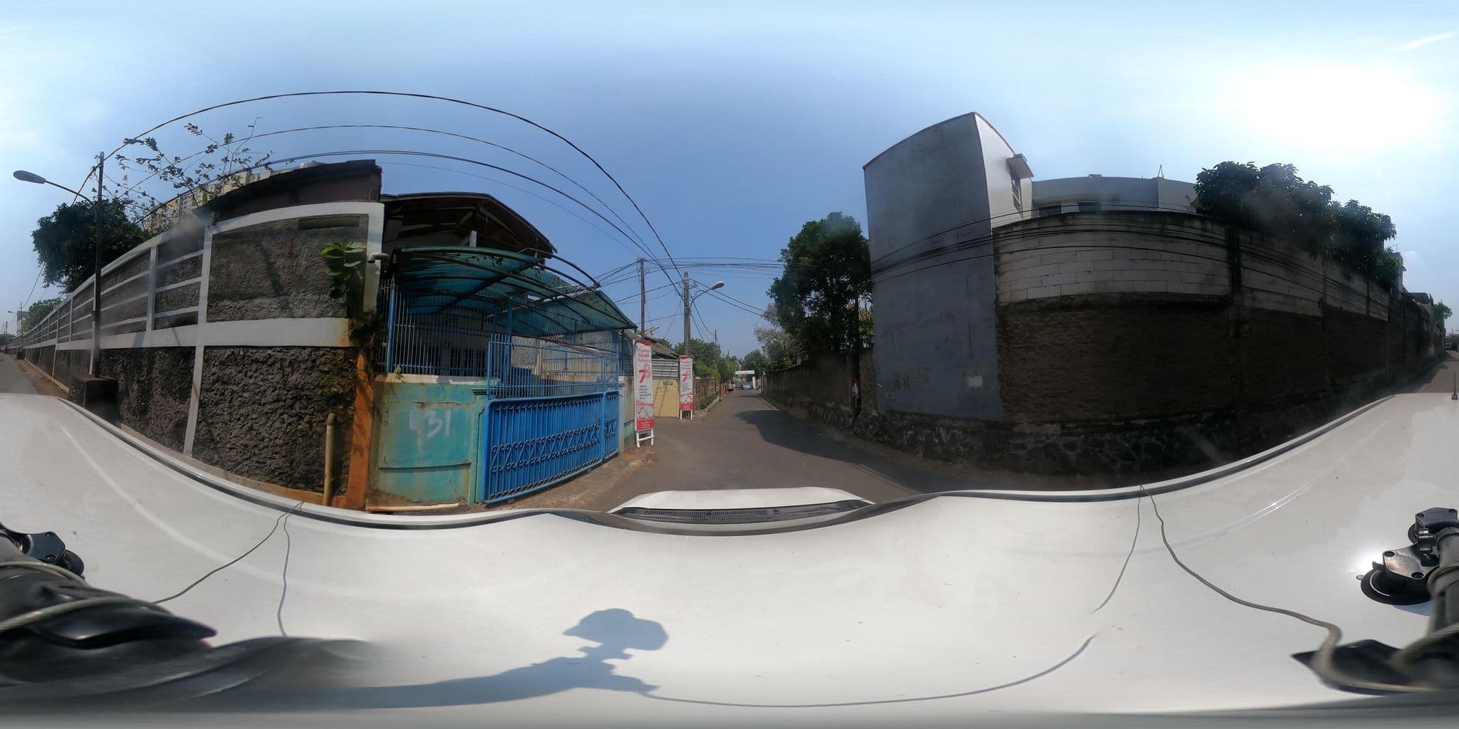 Street view near Hotel mutiara, Bekasi — © kaart_2 (CC BY-SA · Mapillary)