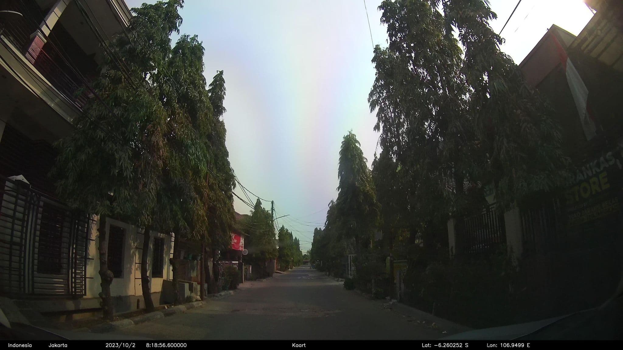 Street view near Endah parahiyangan bandung, Bekasi — © kaart5 (CC BY-SA · Mapillary)
